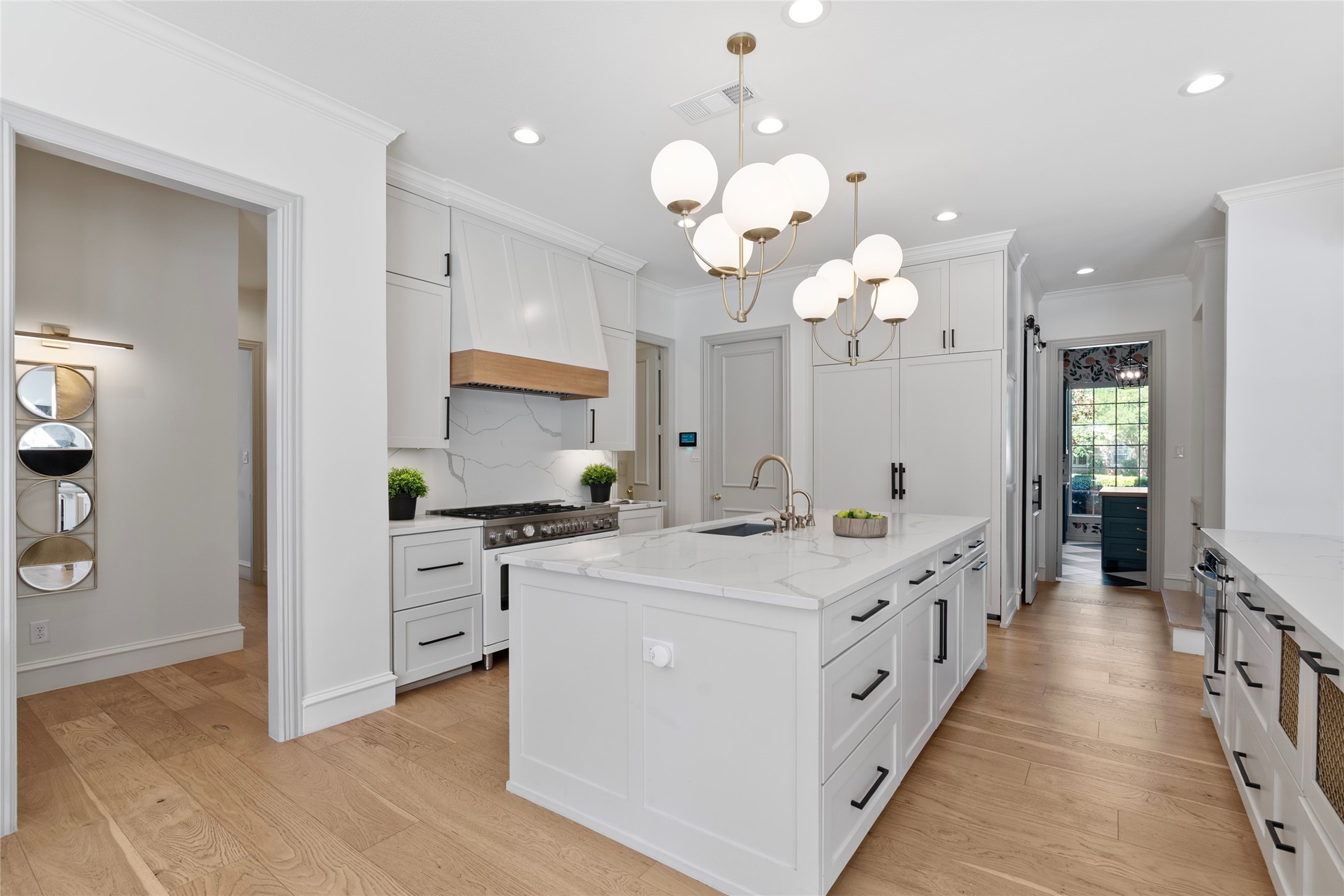 Southlake, Texas, 76092, United States, 5 Bedrooms Bedrooms, ,6 BathroomsBathrooms,Residential,For Sale,1962326