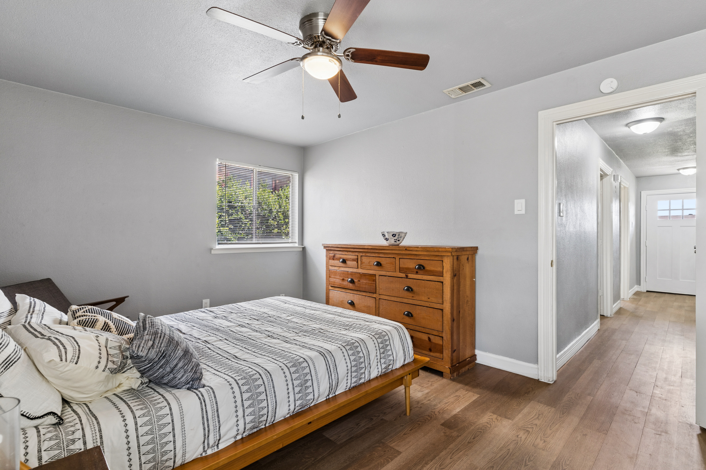  7337 Broken Tree Trail, Dallas, TX, 75232 - 物件實景