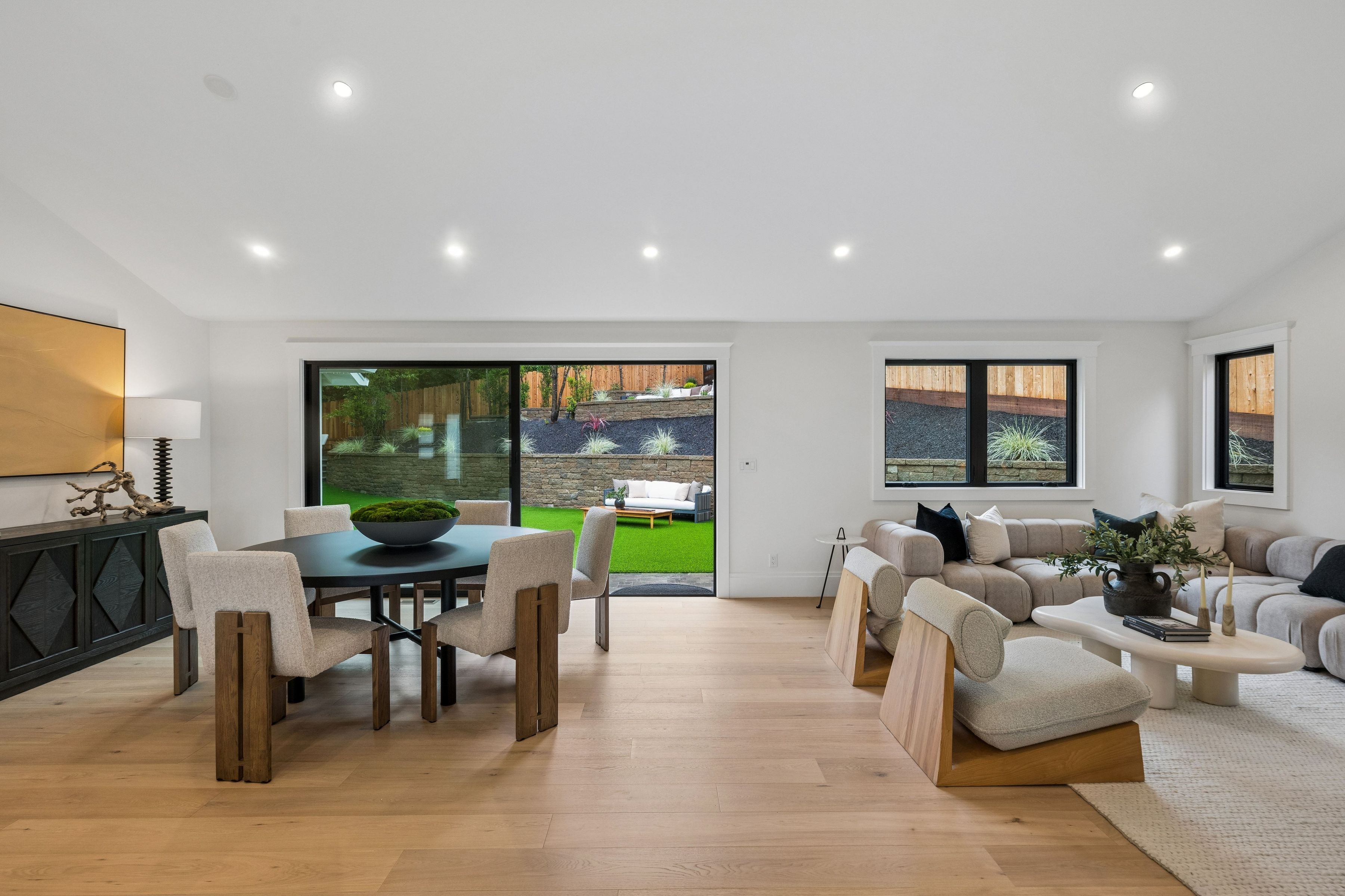  Spectacular Newly Developed Home - 物件實景