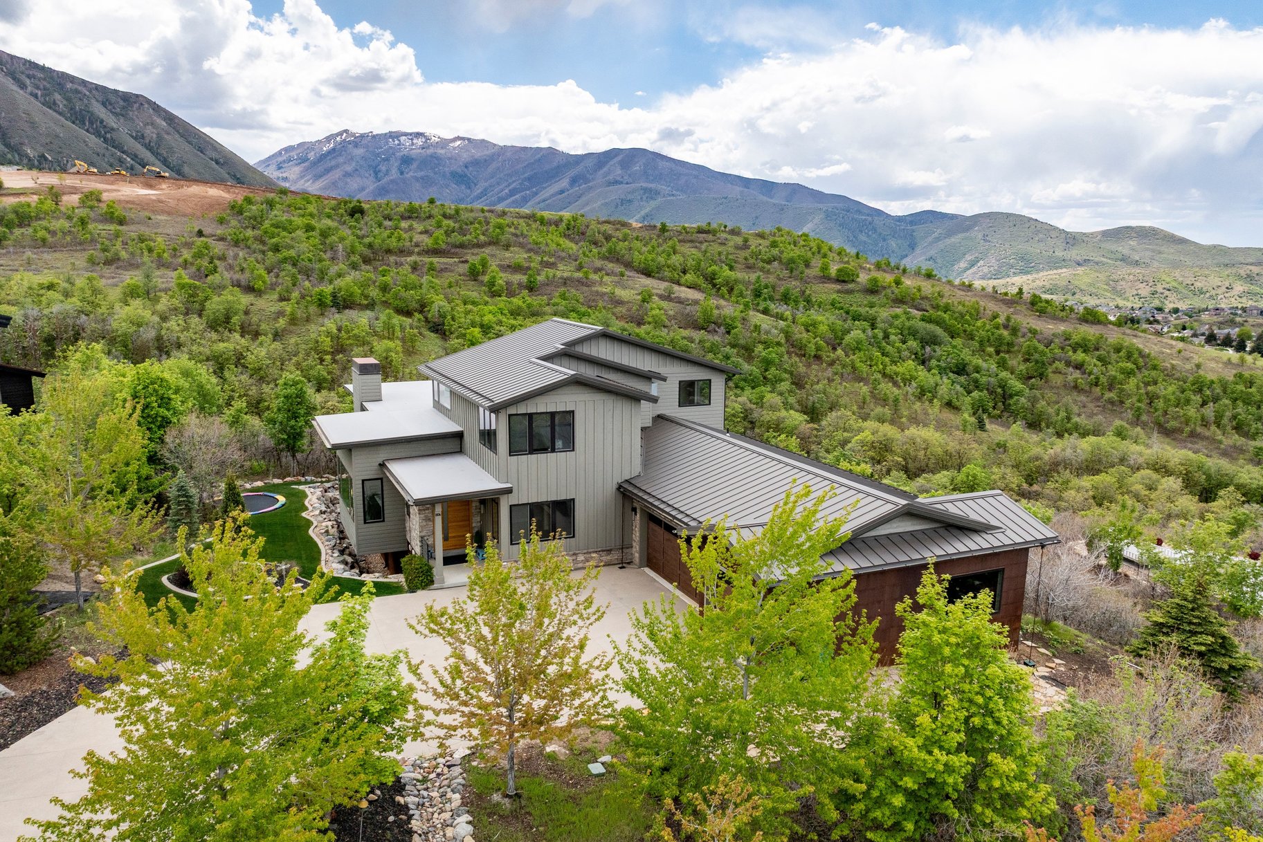  Mountain Contemporary Masterpiece with Panoramic Summit Creek Views - 物件實景