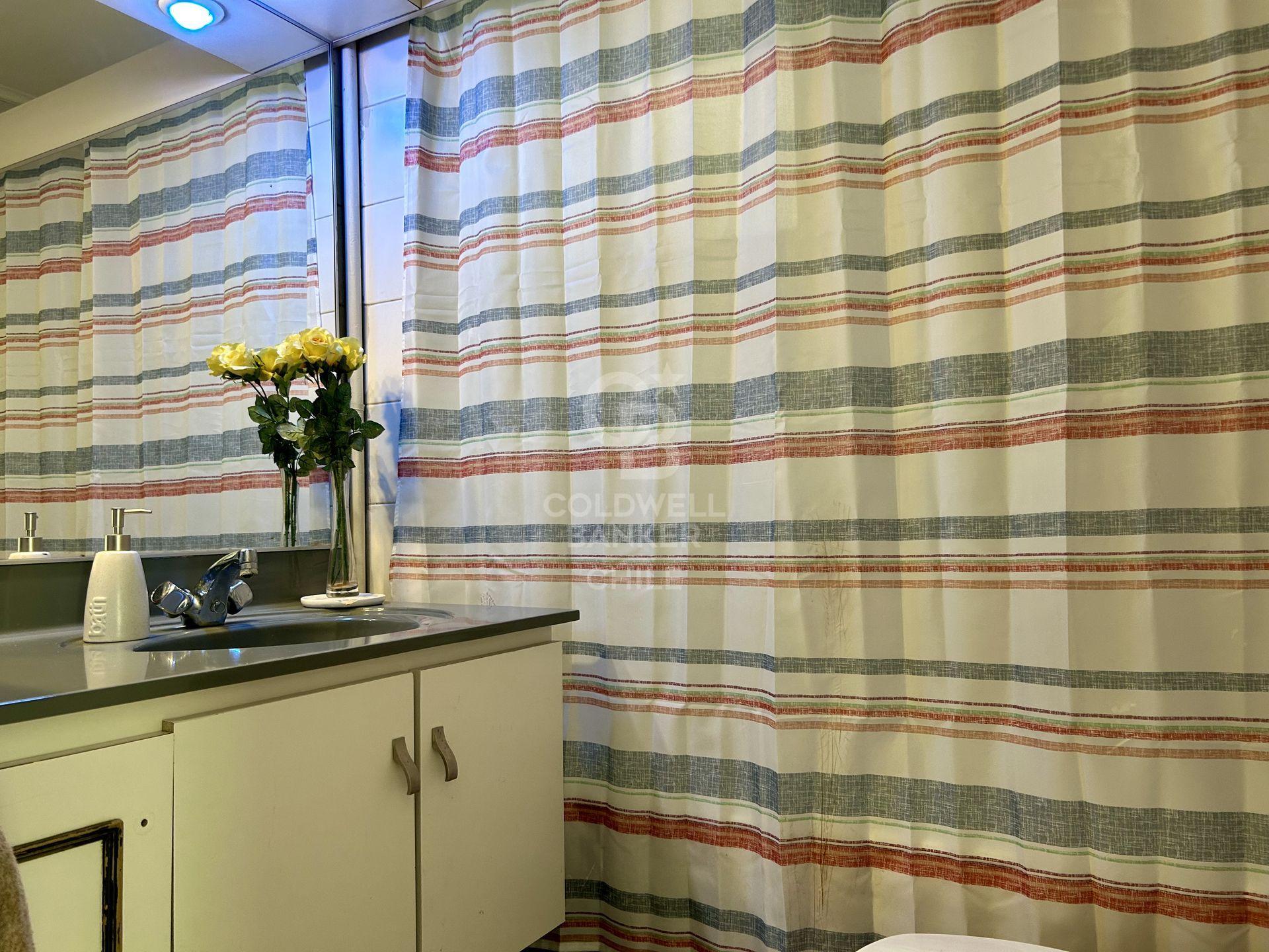 Vitacura, Chile, 3 Bedrooms Bedrooms, ,2 BathroomsBathrooms,Residential,For Sale,1867345