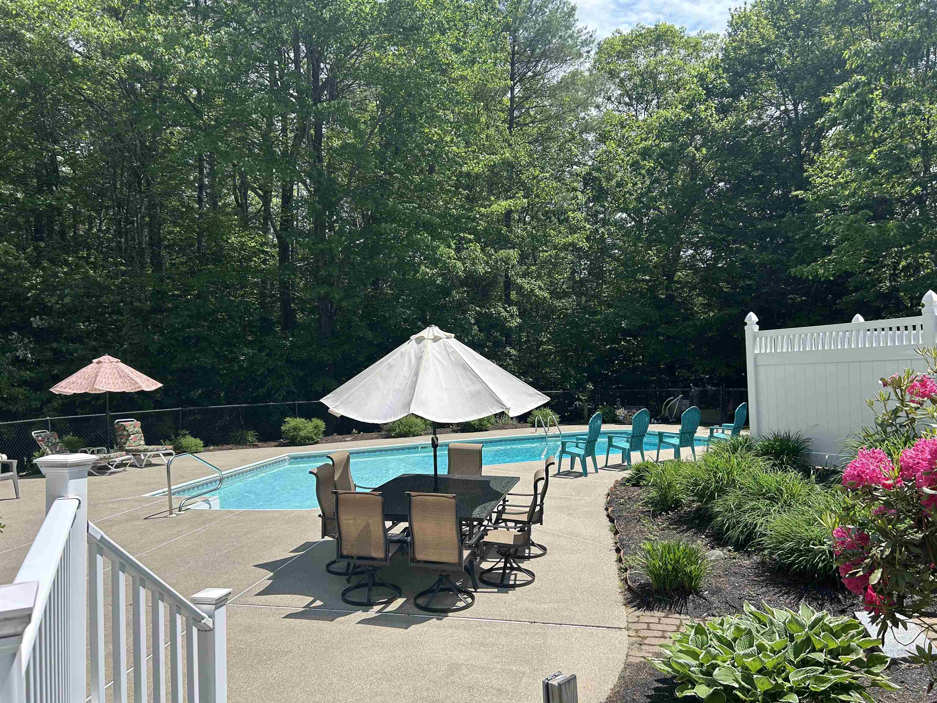 Gilford, New Hampshire, 03249, United States, 4 Bedrooms Bedrooms, ,2 BathroomsBathrooms,Residential,For Sale,1875649