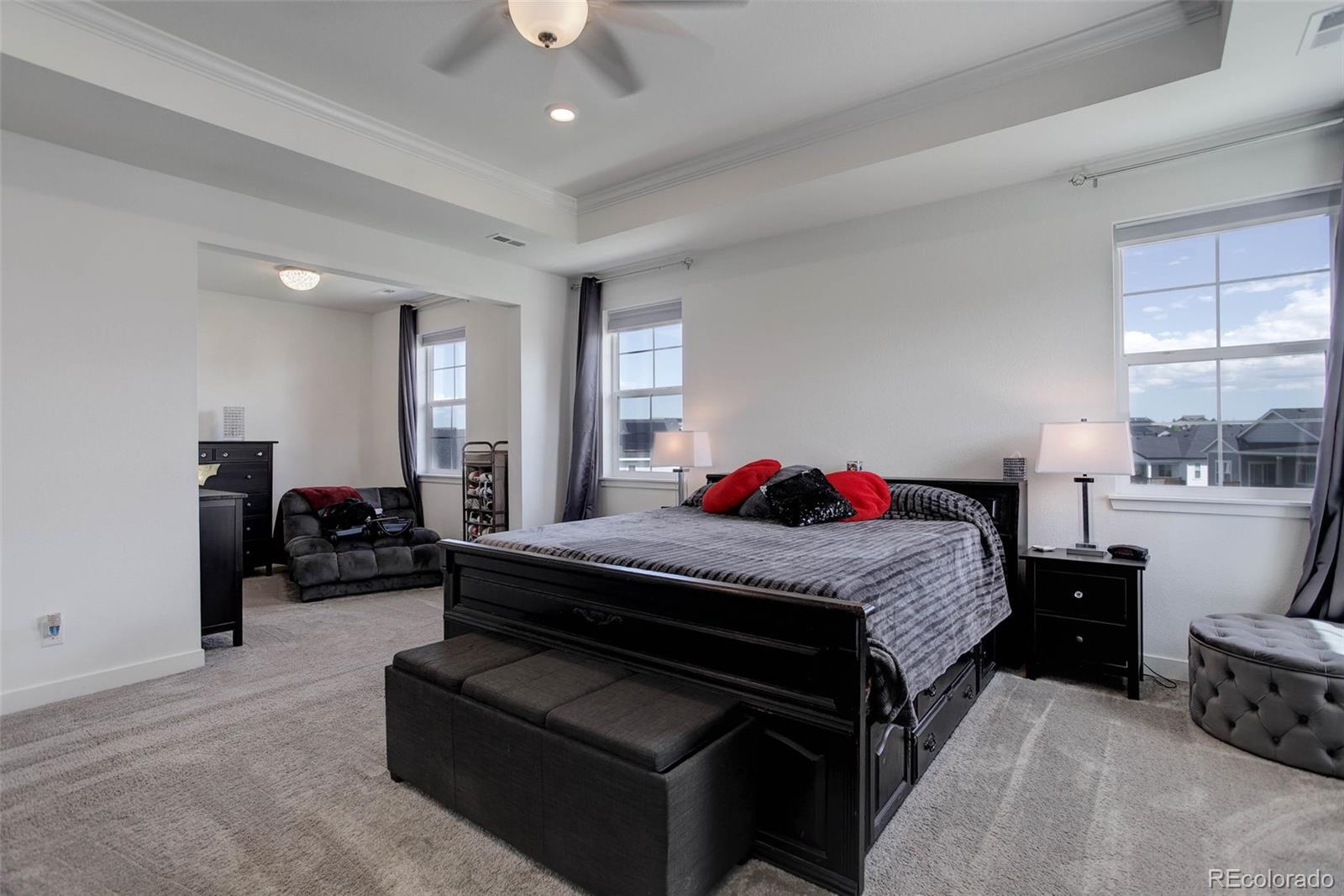 Aurora, Colorado, 80016, United States, 5 Bedrooms Bedrooms, ,2 BathroomsBathrooms,Residential,For Sale,1819057
