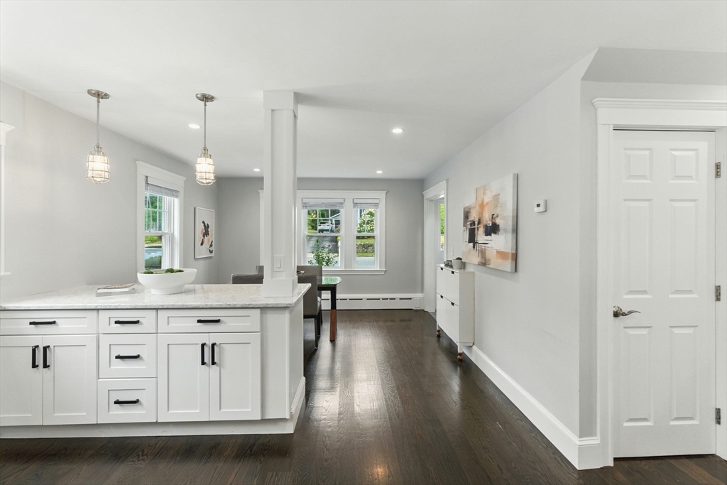 Stoneham, Massachusetts, 02180, United States, 3 Bedrooms Bedrooms, ,2 BathroomsBathrooms,Residential,For Sale,1939949