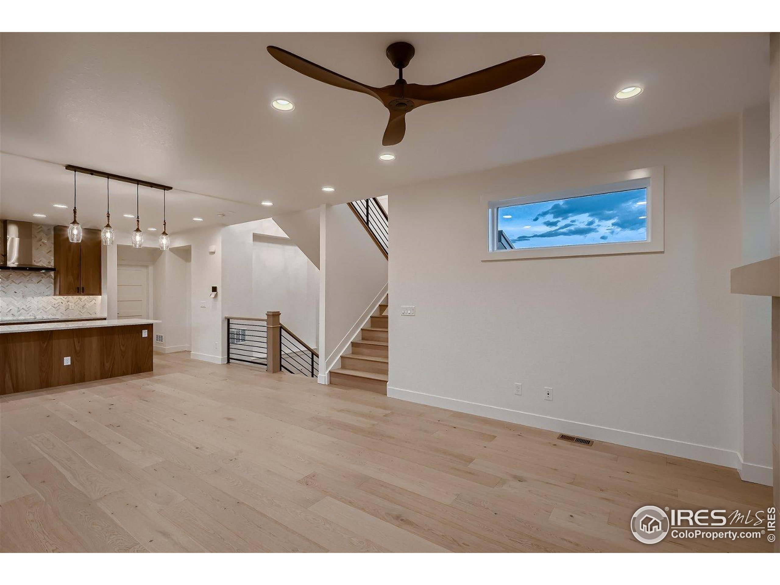 Louisville, Colorado, 80027, United States, 4 Bedrooms Bedrooms, ,3 BathroomsBathrooms,Residential,For Sale,1818293