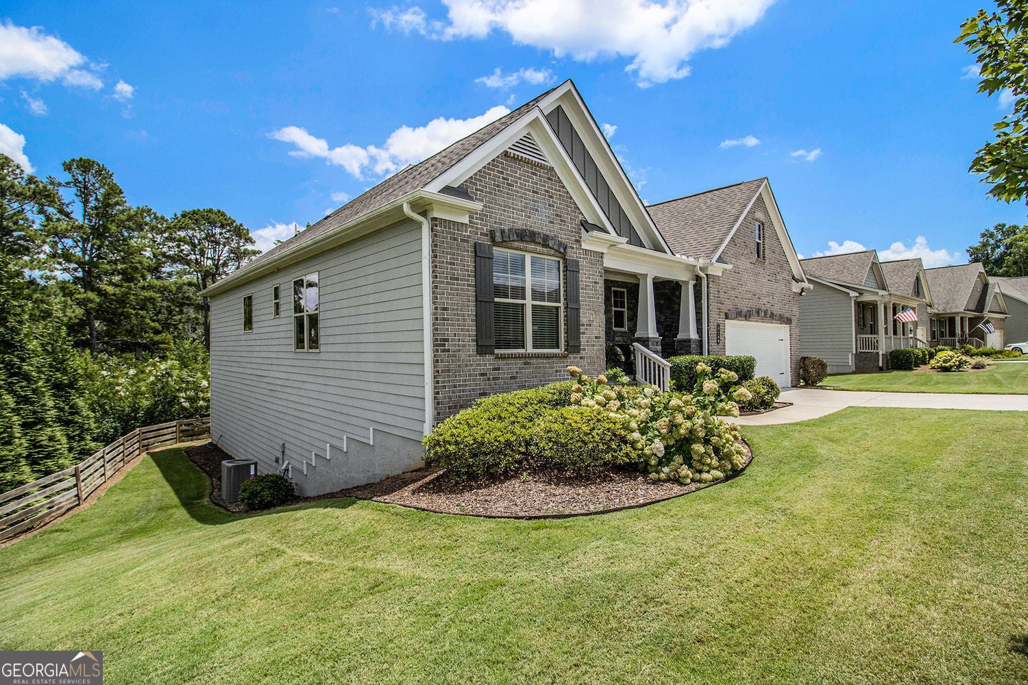 Cumming, Georgia, 30028, United States, 3 Bedrooms Bedrooms, ,3 BathroomsBathrooms,Residential,For Sale,1894796