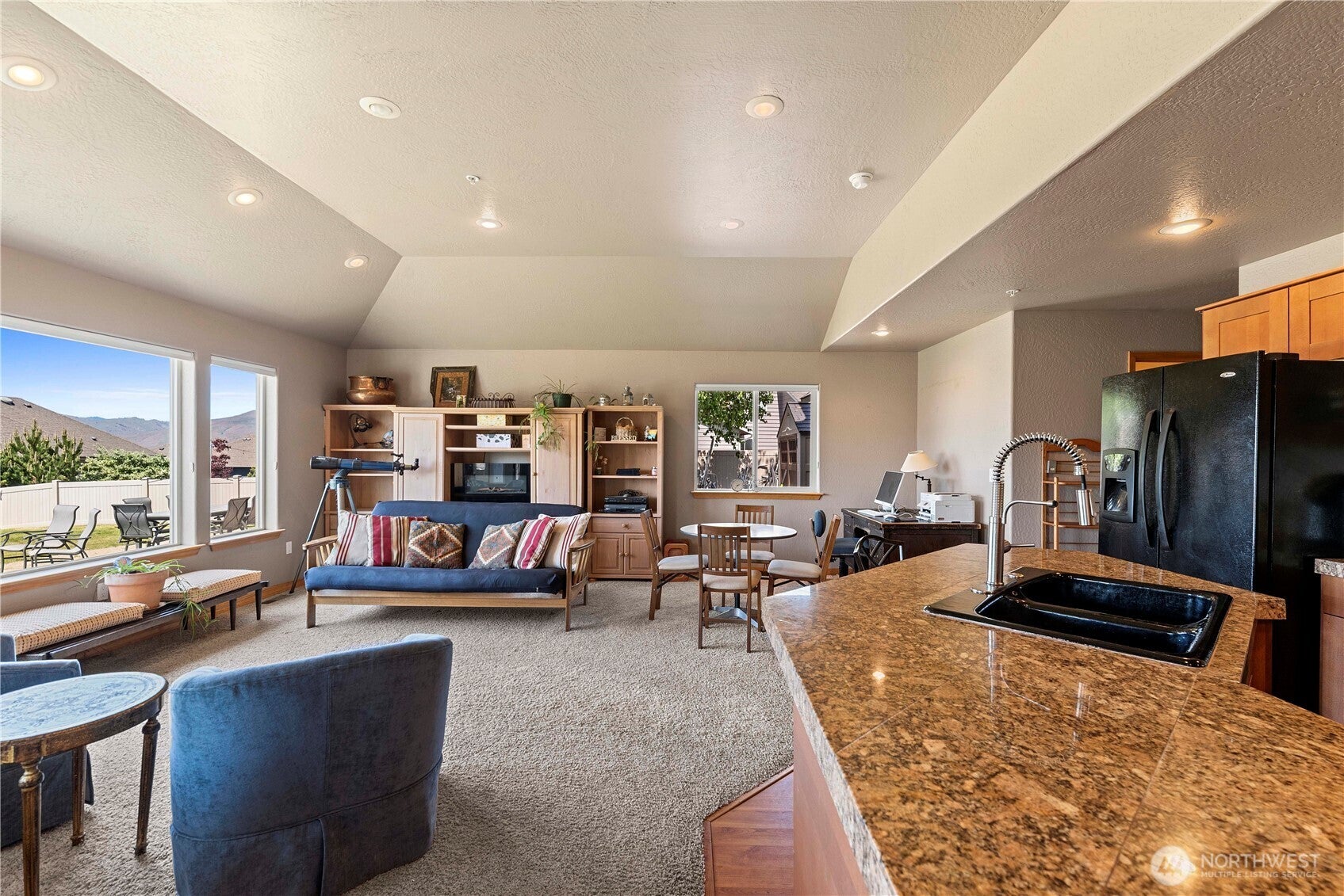 East Wenatchee, Washington, 98802, United States, 3 Bedrooms Bedrooms, ,3 BathroomsBathrooms,Residential,For Sale,1805668