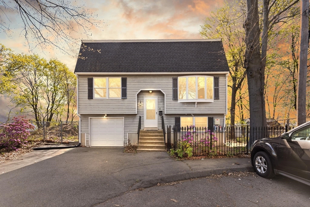 Lynn, Massachusetts, 01902, United States, 4 Bedrooms Bedrooms, ,2 BathroomsBathrooms,Residential,For Sale,2049430