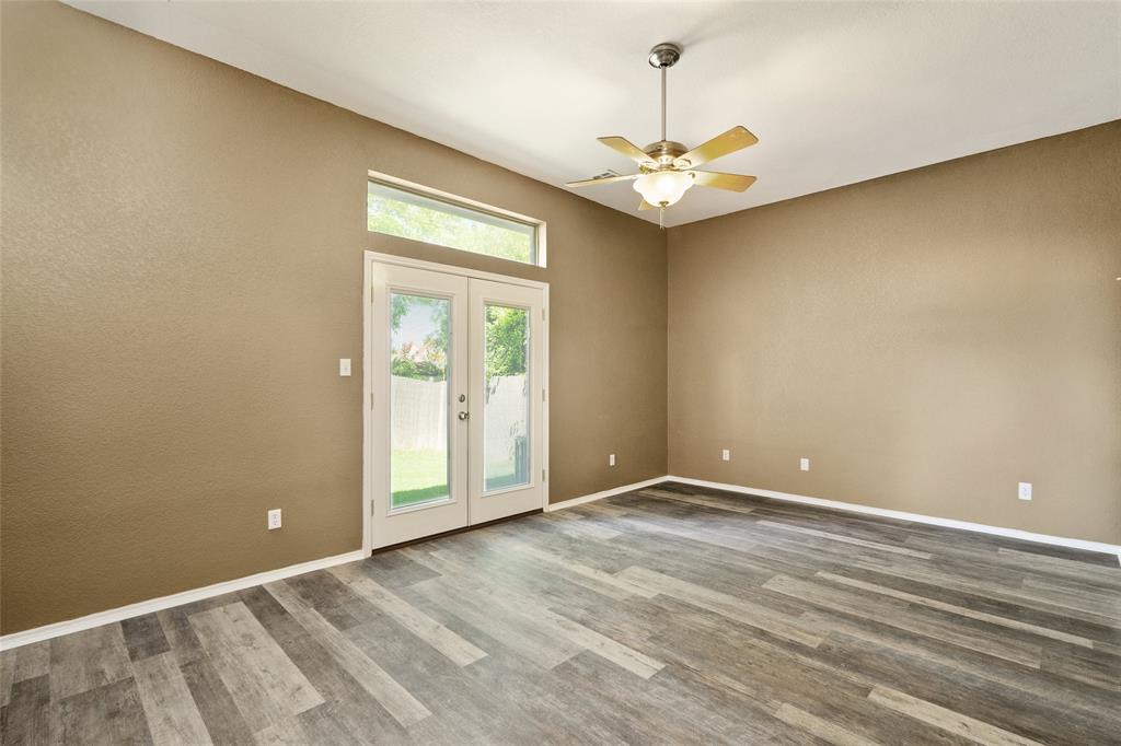 Fort Worth, Texas, 76110, United States, 6 Bedrooms Bedrooms, ,4 BathroomsBathrooms,Residential,For Sale,1837123