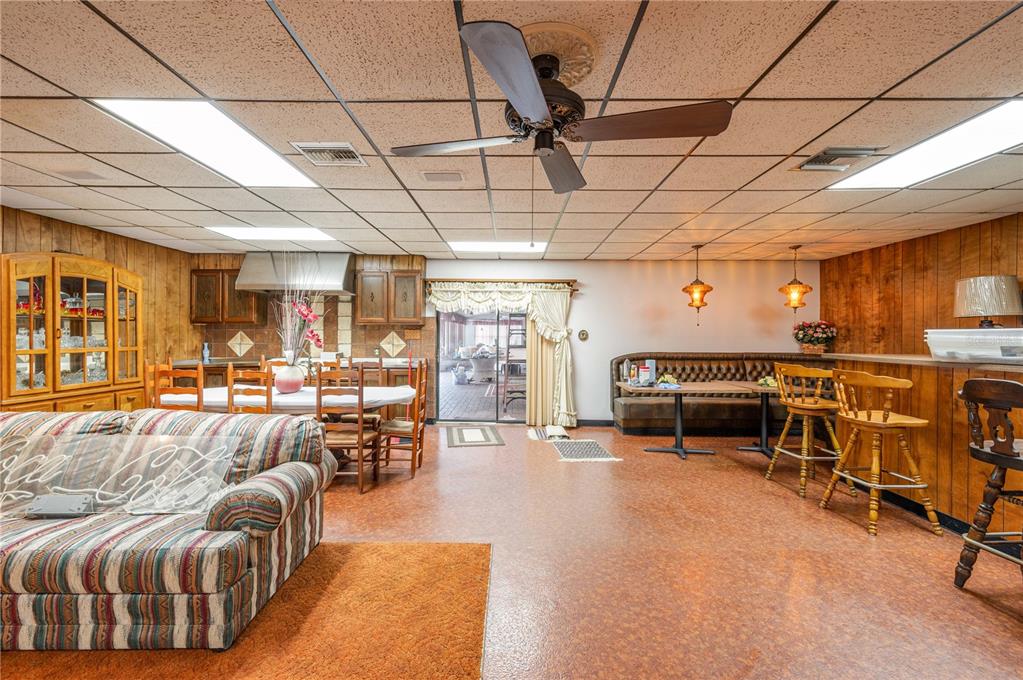 4911 W Sam Allen Road, Plant City, Florida, 33565, United States, 5 Bedrooms Bedrooms, ,3 BathroomsBathrooms,Residential,For Sale,4911 W Sam Allen Road,1672218