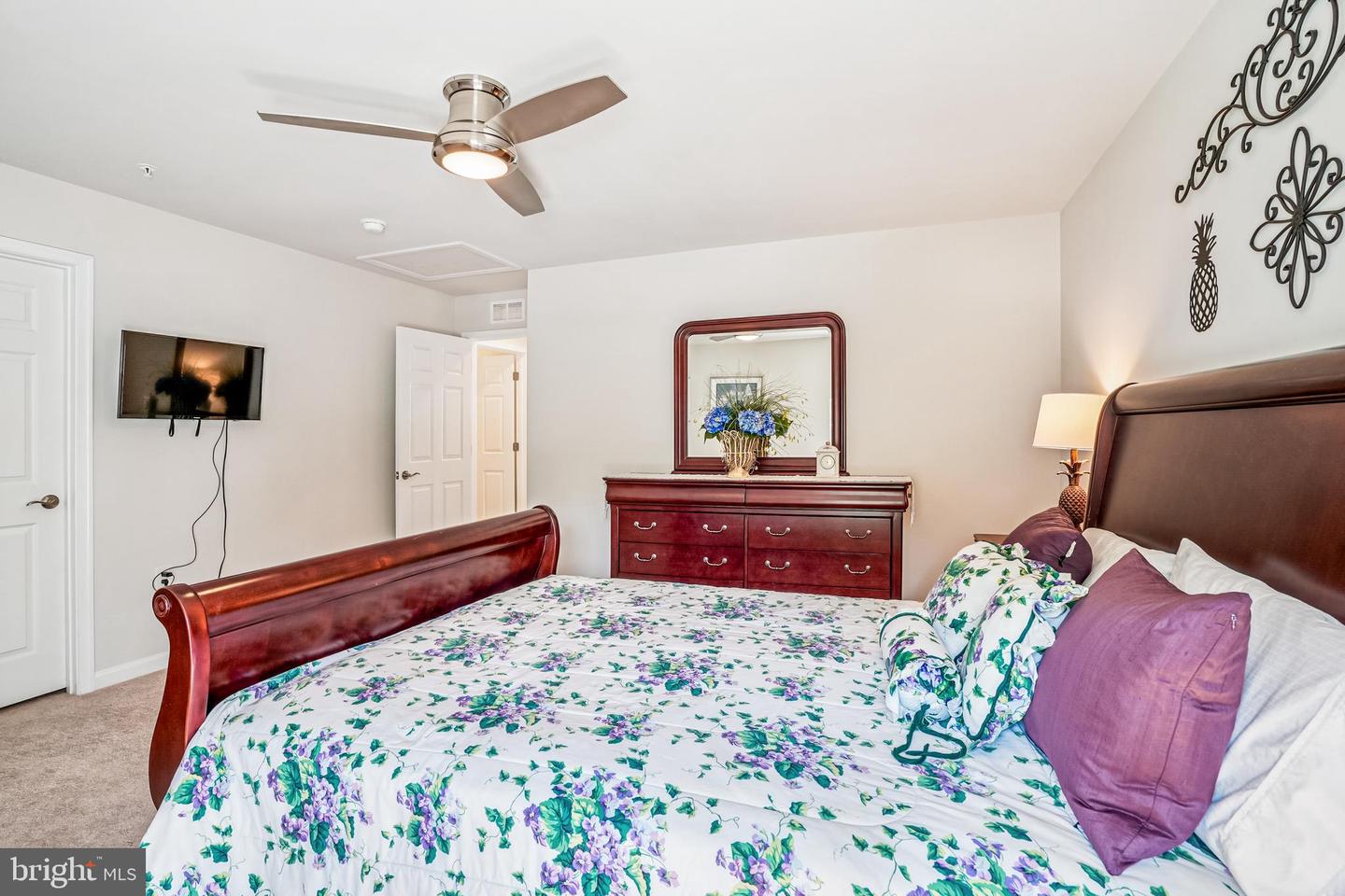 FREDERICKSBURG, Virginia, 22406, United States, 4 Bedrooms Bedrooms, ,4 BathroomsBathrooms,Residential,For Sale,1988261