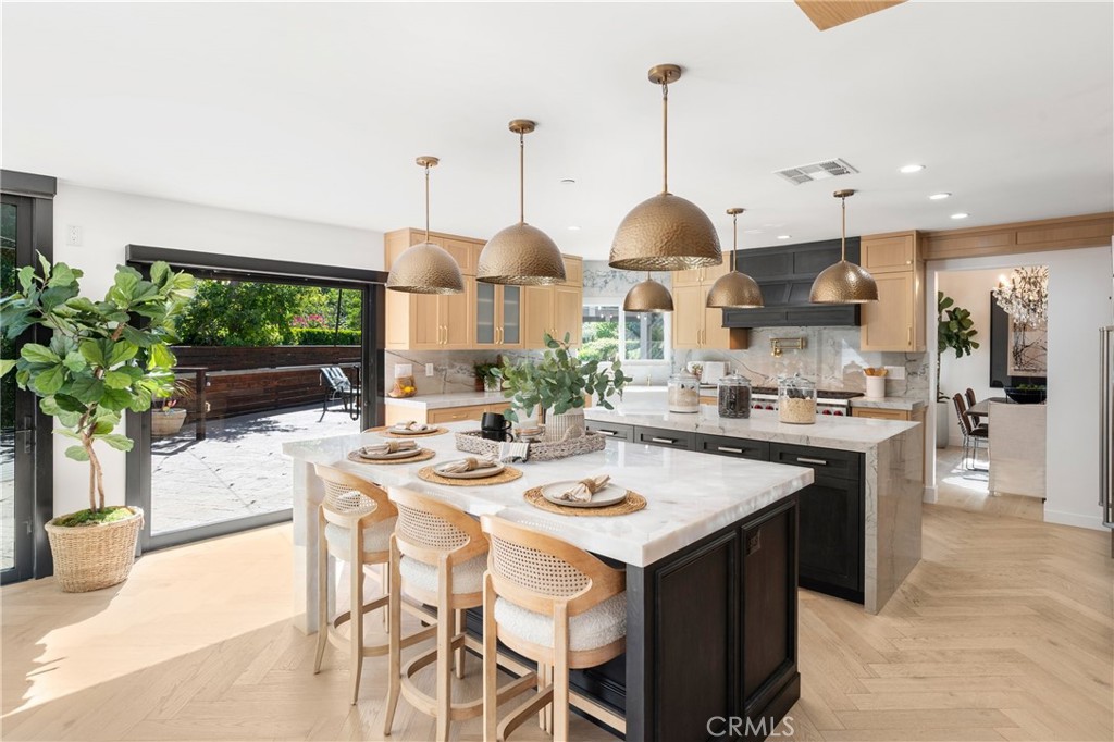 Yorba Linda, California, 92886, United States, 5 Bedrooms Bedrooms, ,6 BathroomsBathrooms,Residential,For Sale,1891782