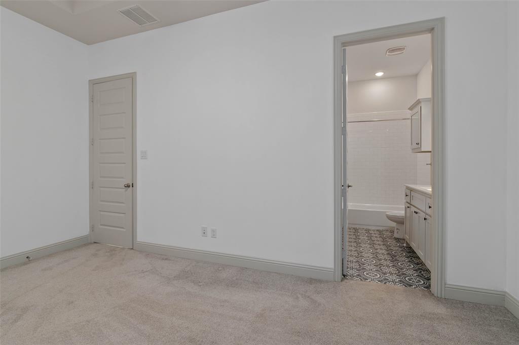 Shady Shores, Texas, 76208, United States, 4 Bedrooms Bedrooms, ,4 BathroomsBathrooms,Residential,For Sale,1983934