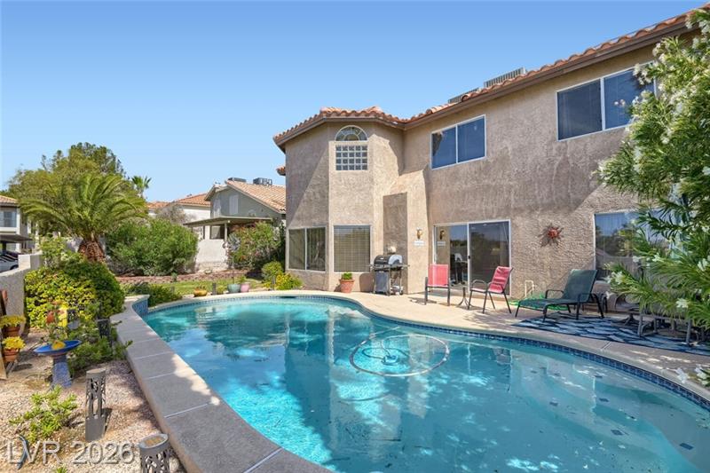Henderson, Nevada, 89074, United States, 5 Bedrooms Bedrooms, ,2 BathroomsBathrooms,Residential,For Sale,2048039