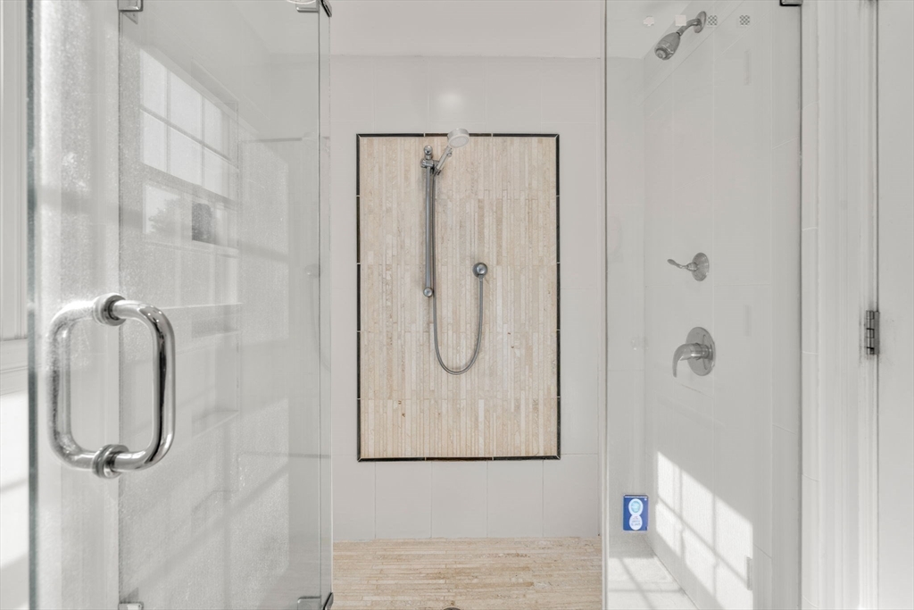 Concord, Massachusetts, 01742, United States, 3 Bedrooms Bedrooms, ,3 BathroomsBathrooms,Residential,For Sale,1949763