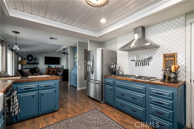 Canyon Lake, California, 92587, United States, 3 Bedrooms Bedrooms, ,2 BathroomsBathrooms,Residential,For Sale,1920001