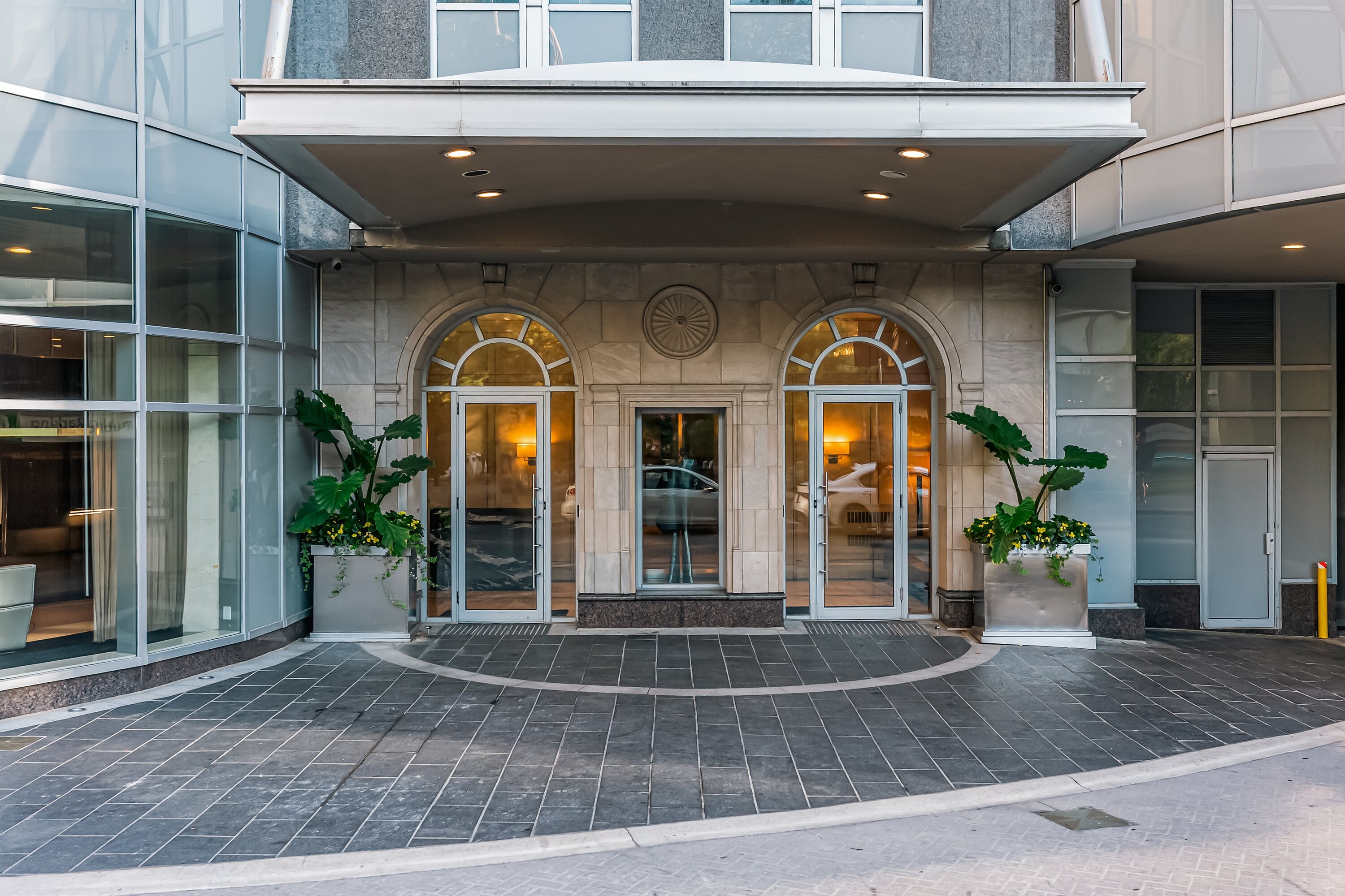  Elegant Living in Yorkville - 物件實景