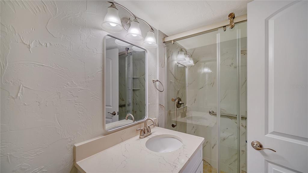 Longboat Key, Florida, 34228, United States, 2 Bedrooms Bedrooms, ,2 BathroomsBathrooms,Residential,For Sale,1993479