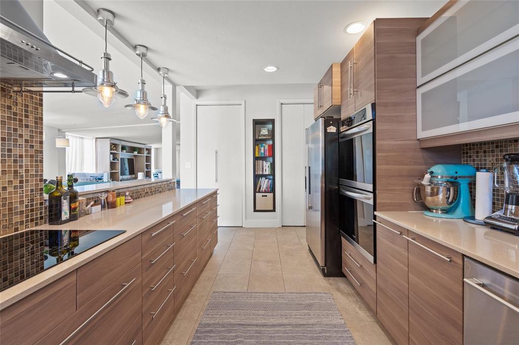 Sarasota, Florida, 34234, United States, 2 Bedrooms Bedrooms, ,2 BathroomsBathrooms,Residential,For Sale,1838237