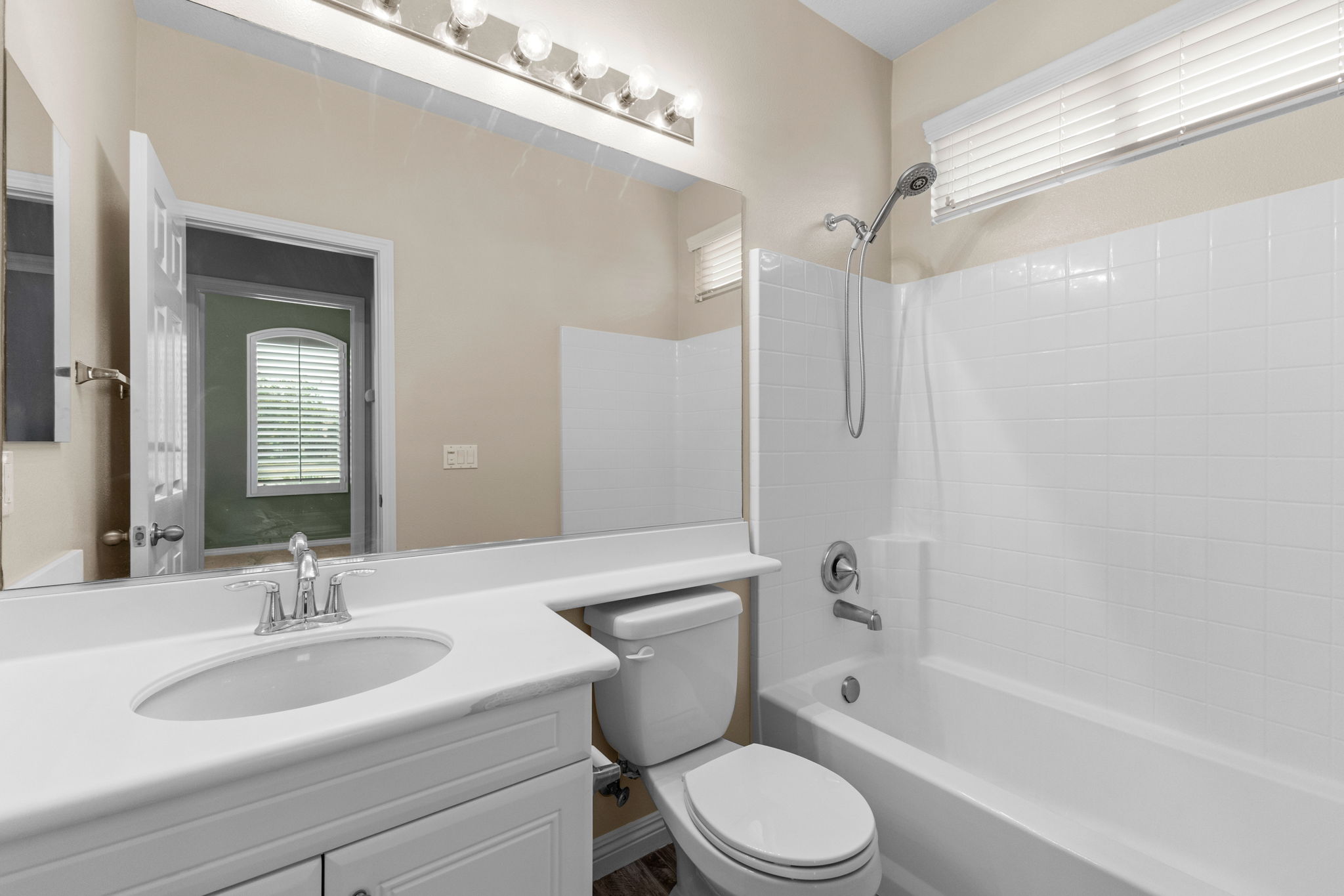 Redlands, California, 92374, United States, 6 Bedrooms Bedrooms, ,4 BathroomsBathrooms,Residential,For Sale,1923576
