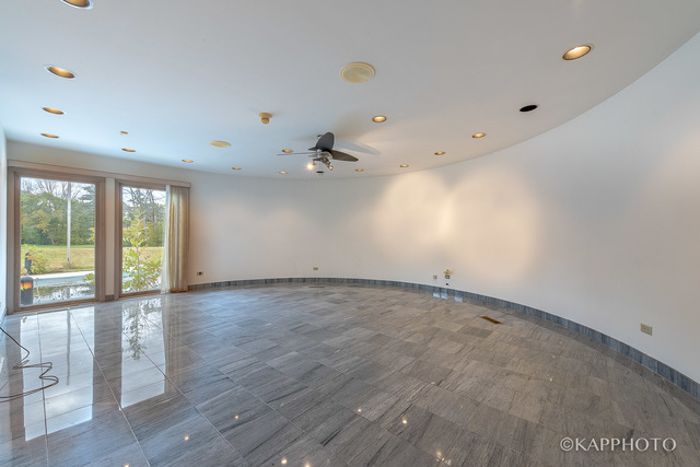 Joliet, Illinois, 60404, United States, 5 Bedrooms Bedrooms, ,6 BathroomsBathrooms,Residential,For Sale,1887940