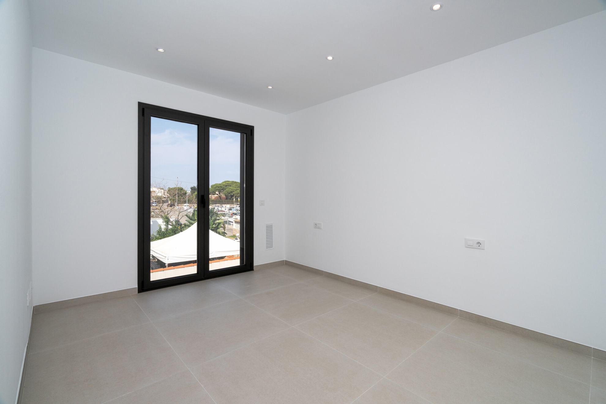  Design house with swimming pool in Empuriabrava - 物件實景