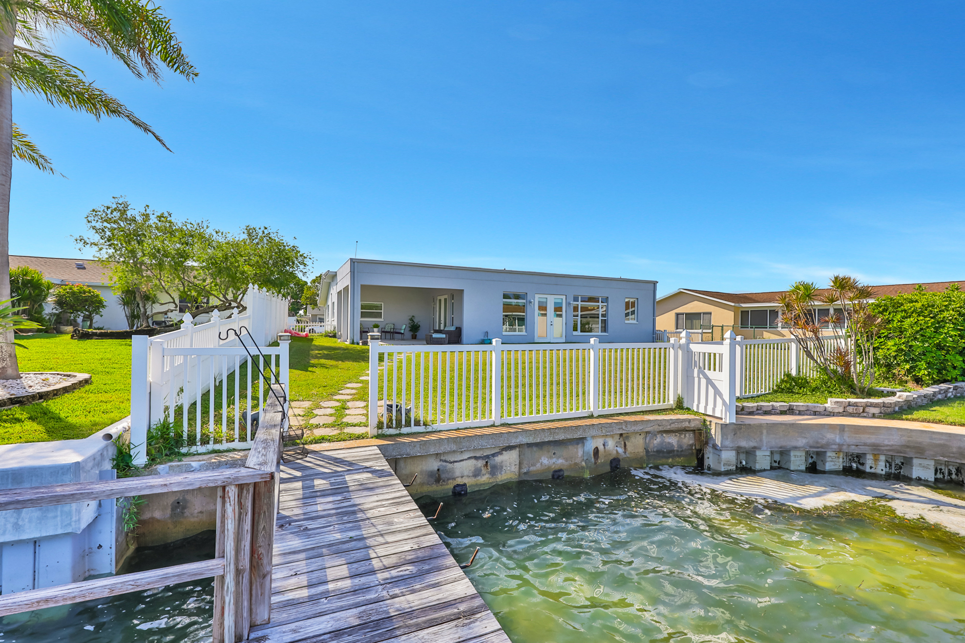 Treasure Island, Florida, 33706, United States, 3 Bedrooms Bedrooms, ,2 BathroomsBathrooms,Residential,For Sale,1982782