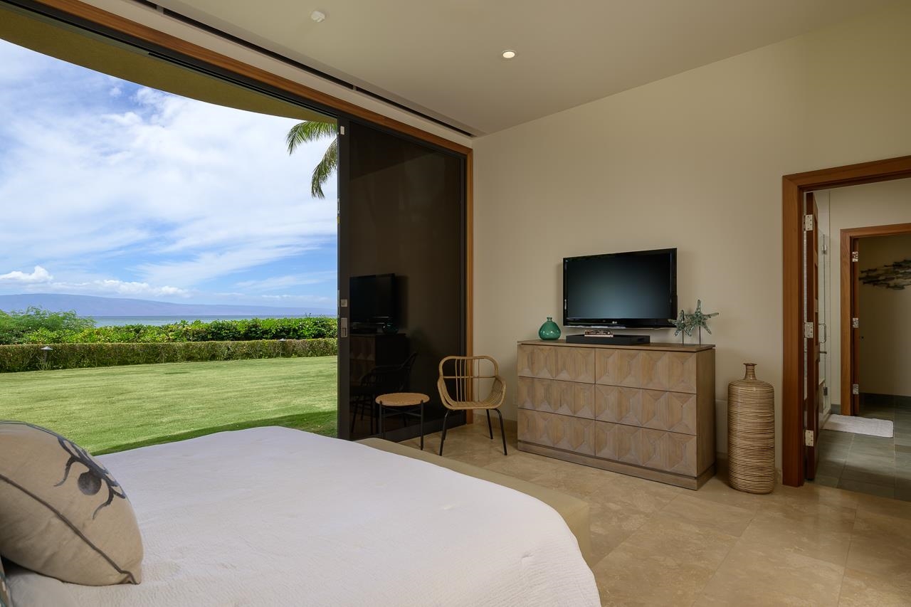 Lahaina, Hawaii, 96761, United States, 7 Bedrooms Bedrooms, ,9 BathroomsBathrooms,Residential,For Sale,1934362