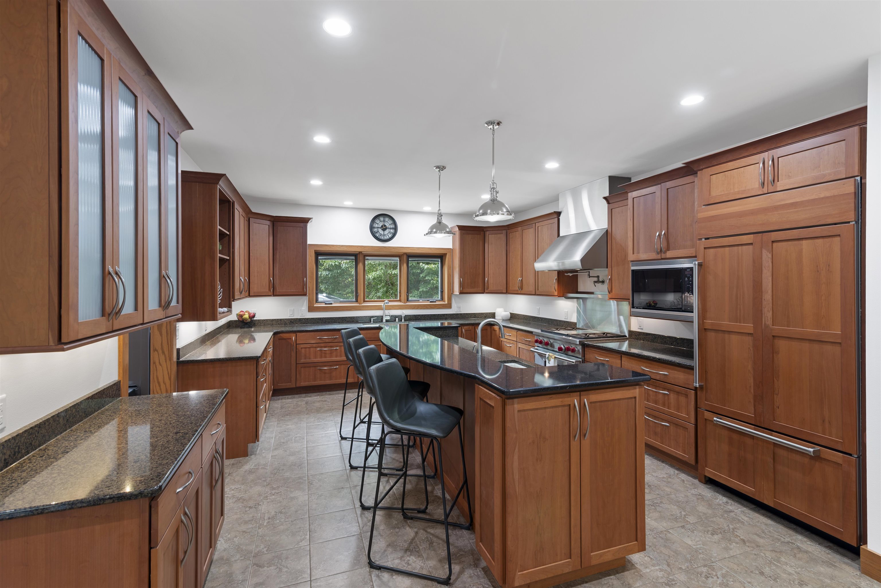 Avoca, Wisconsin, 53506, United States, 3 Bedrooms Bedrooms, ,4 BathroomsBathrooms,Residential,For Sale,1895039