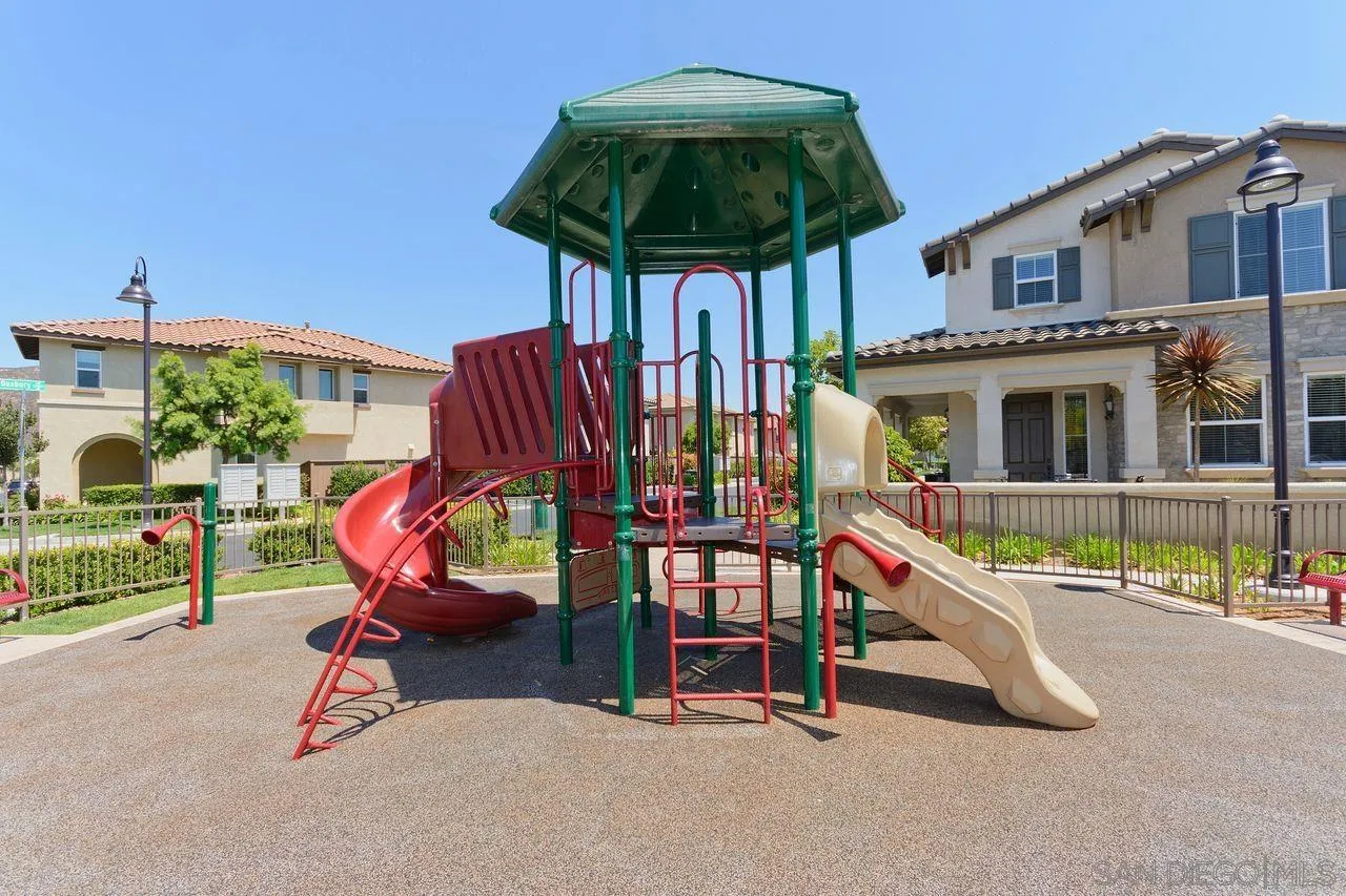 San Diego, California, 92127, United States, 3 Bedrooms Bedrooms, ,3 BathroomsBathrooms,Residential,For Sale,2002090