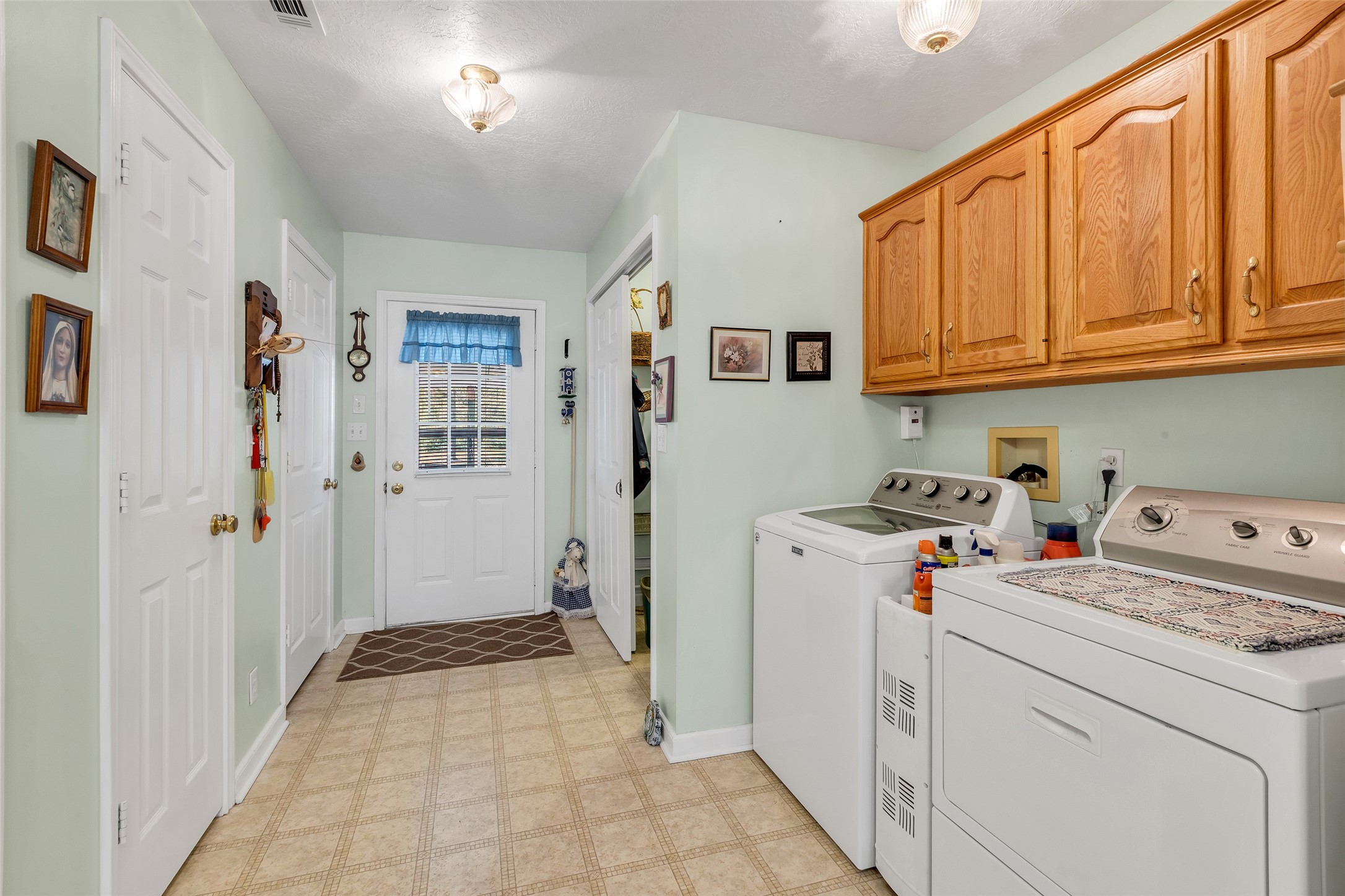 Willis, Texas, 77378, United States, 3 Bedrooms Bedrooms, ,2 BathroomsBathrooms,Residential,For Sale,2001772