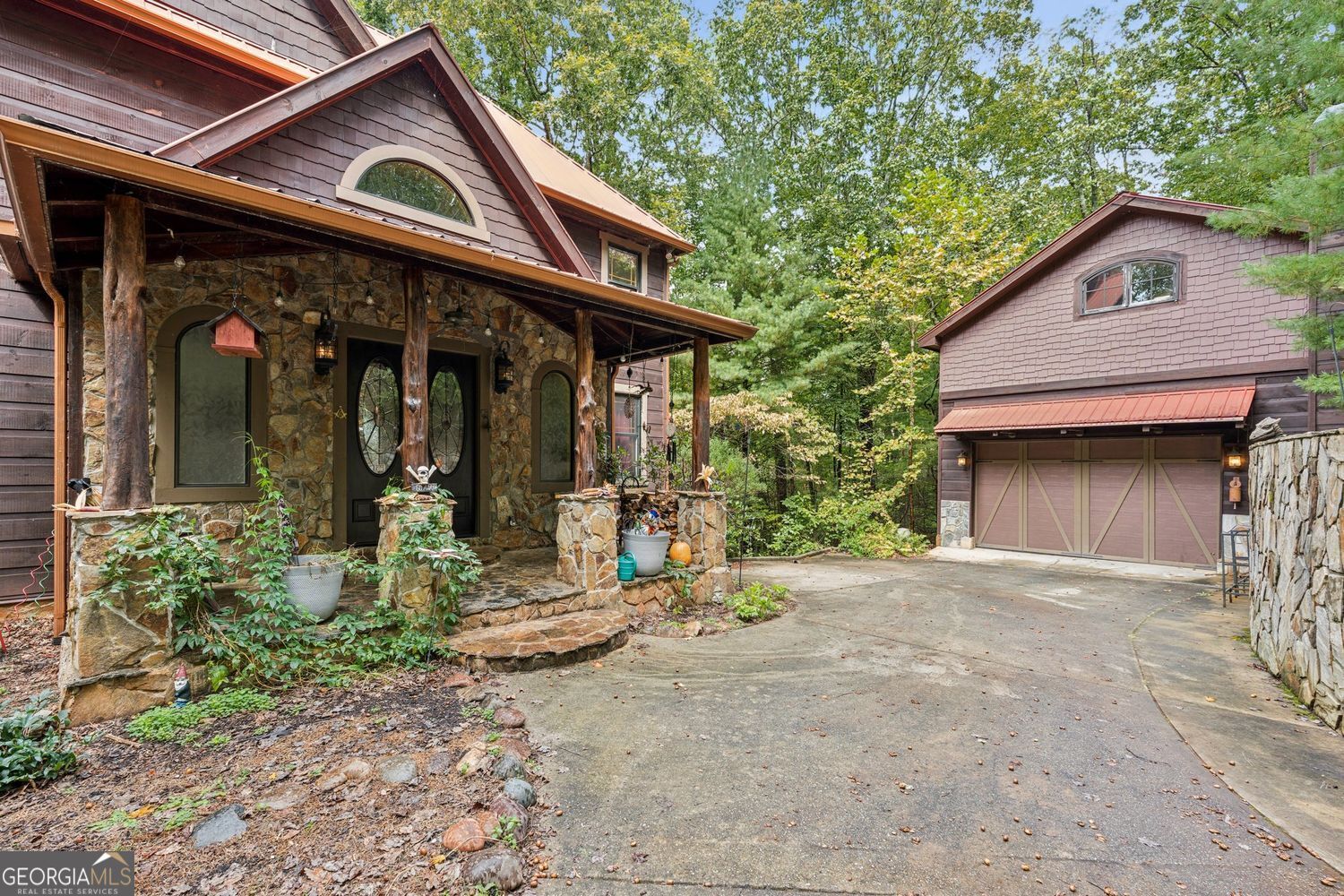 Ellijay, Georgia, 30540, United States, 3 Bedrooms Bedrooms, ,4 BathroomsBathrooms,Residential,For Sale,1952403