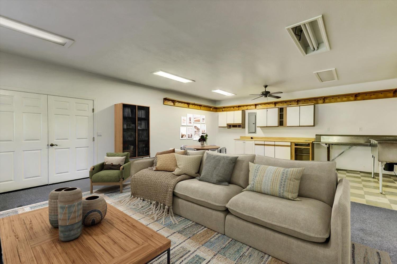 Penn Valley, California, 95946, United States, 3 Bedrooms Bedrooms, ,4 BathroomsBathrooms,Residential,For Sale,1798374