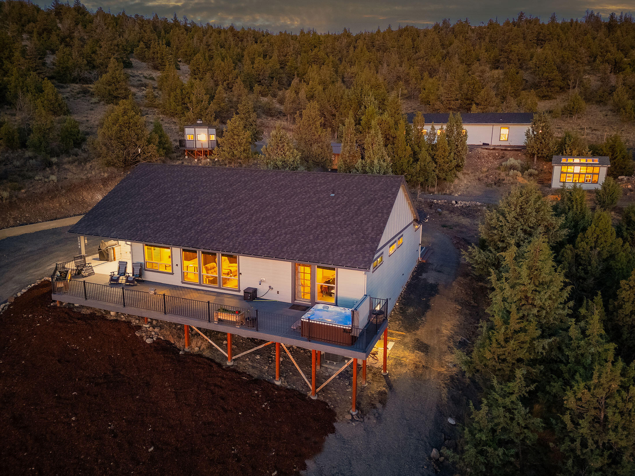 Prineville, Oregon, 97754, United States, 3 Bedrooms Bedrooms, ,2 BathroomsBathrooms,Residential,For Sale,1903608