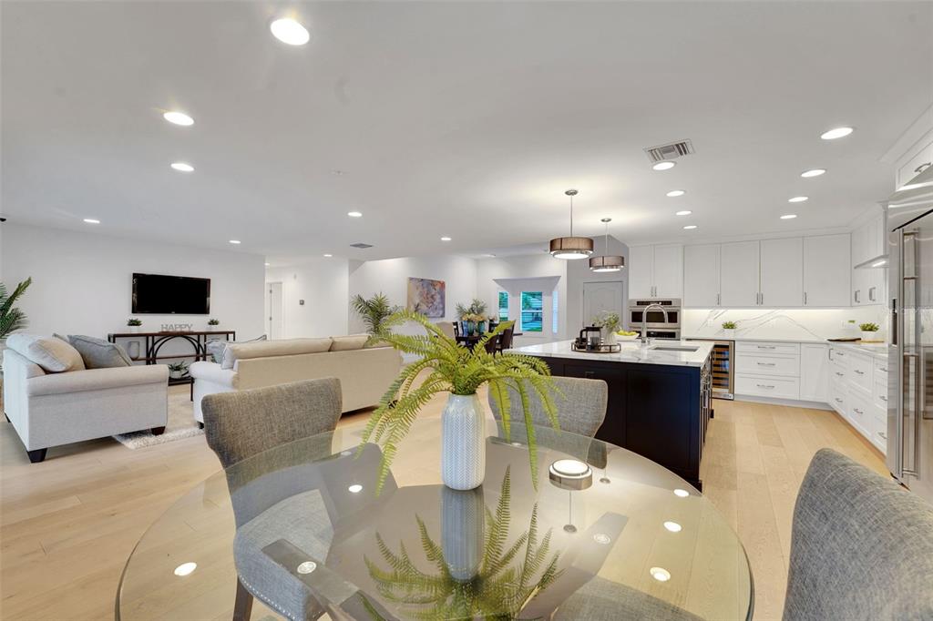 Lake Mary, Florida, 32746, United States, 4 Bedrooms Bedrooms, ,2 BathroomsBathrooms,Residential,For Sale,1940772