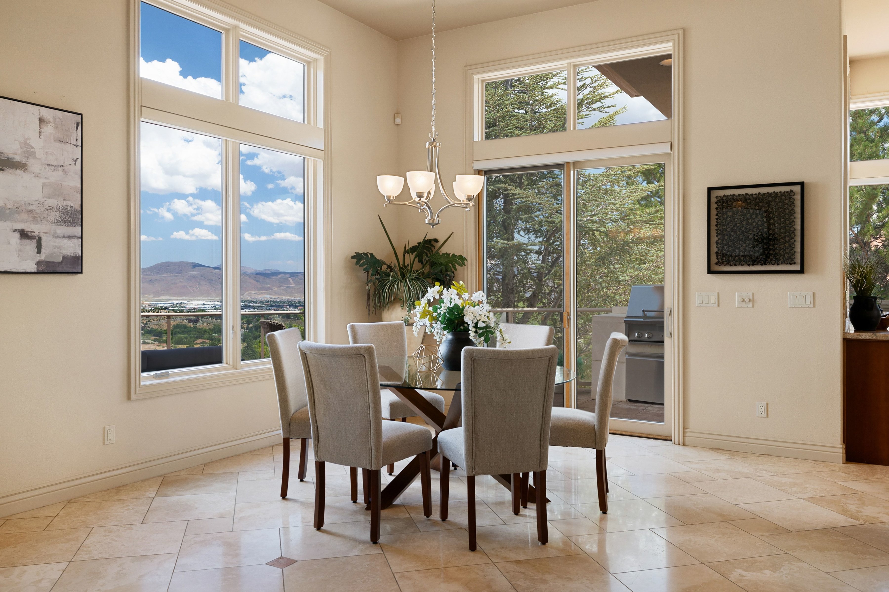  Stunning Custom Home with Breathtaking Views in Reno - 物件實景