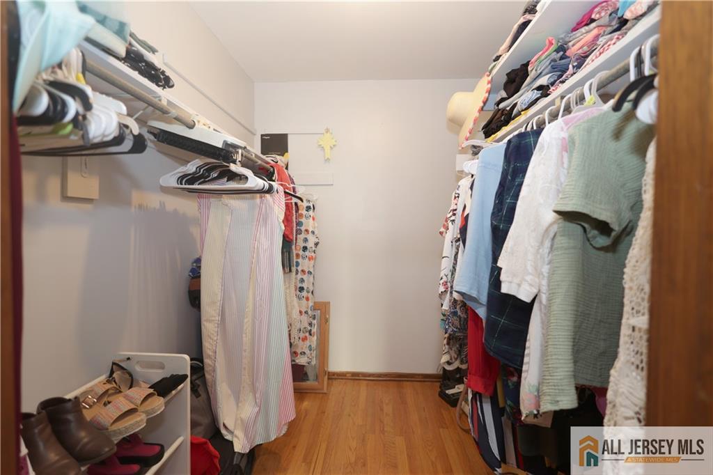 East Brunswick, New Jersey, 08816, United States, 4 Bedrooms Bedrooms, ,3 BathroomsBathrooms,Residential,For Sale,1895704