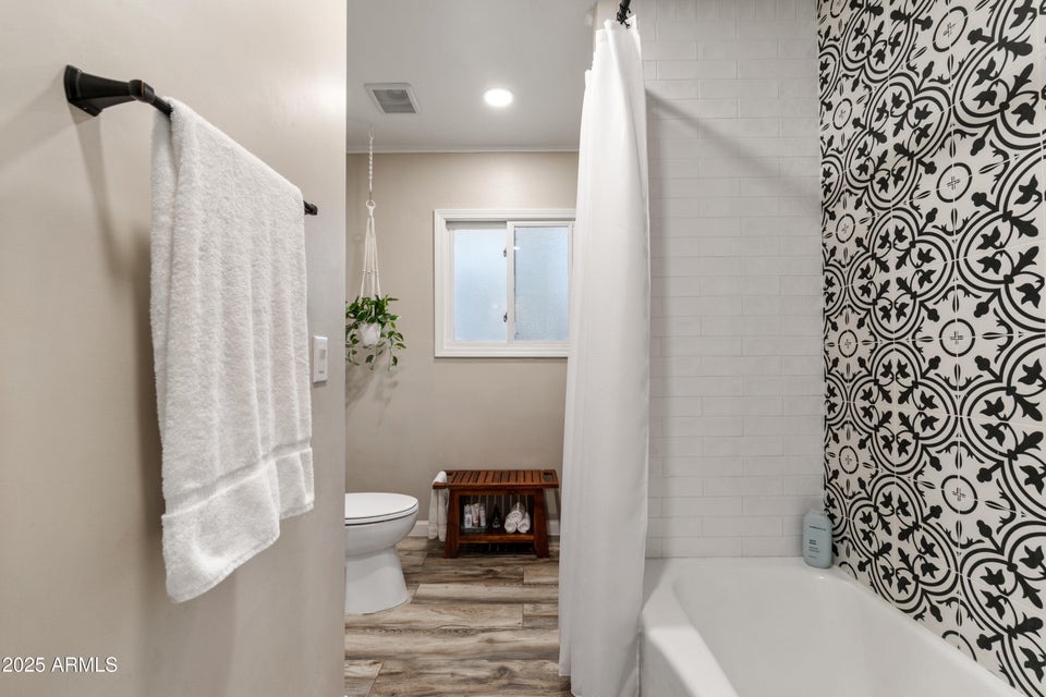 Prescott, Arizona, 86303, United States, 3 Bedrooms Bedrooms, ,2 BathroomsBathrooms,Residential,For Sale,2009226