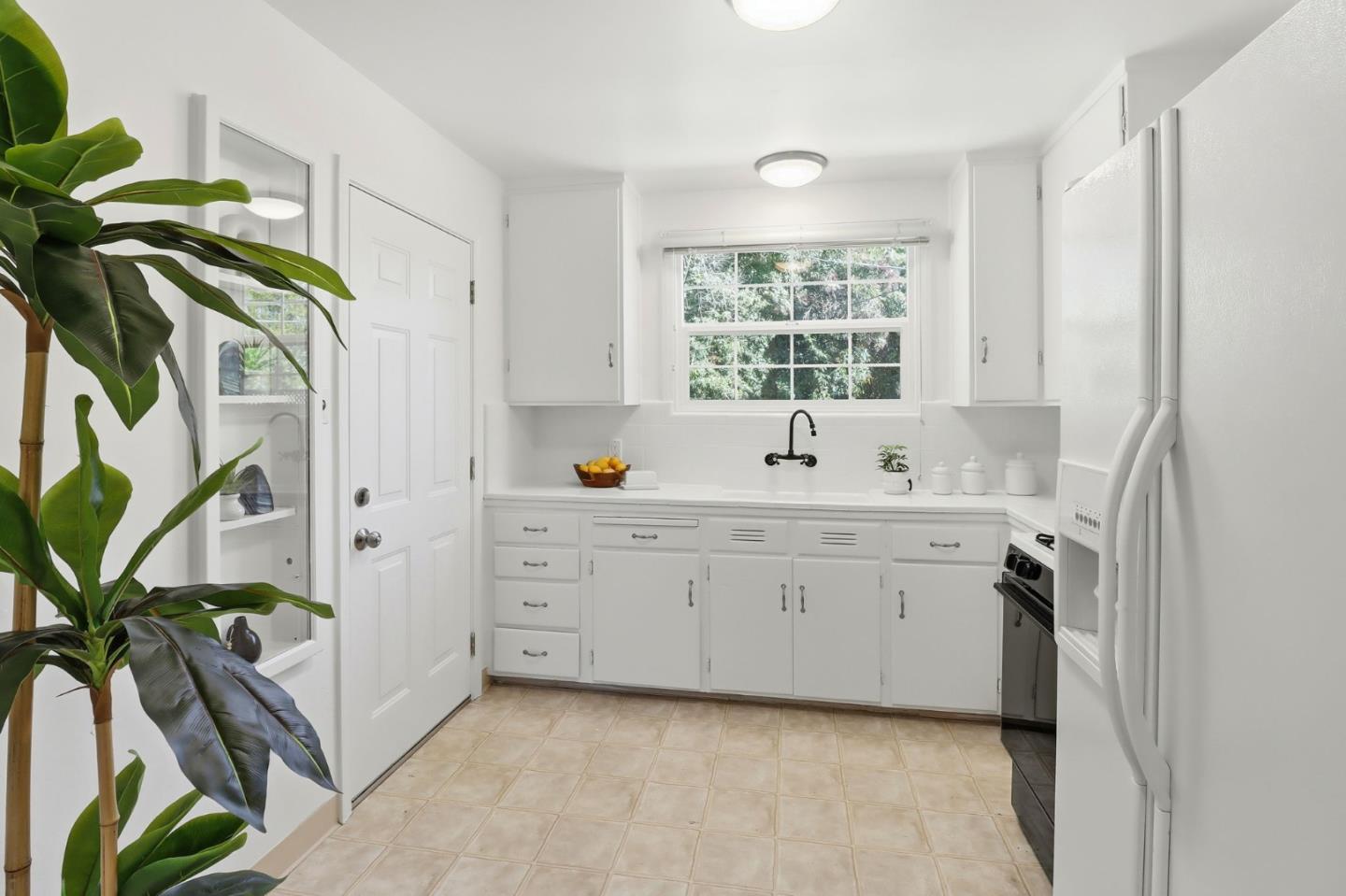 San Jose, California, 95125, United States, 2 Bedrooms Bedrooms, ,1 BathroomBathrooms,Residential,For Sale,1991975