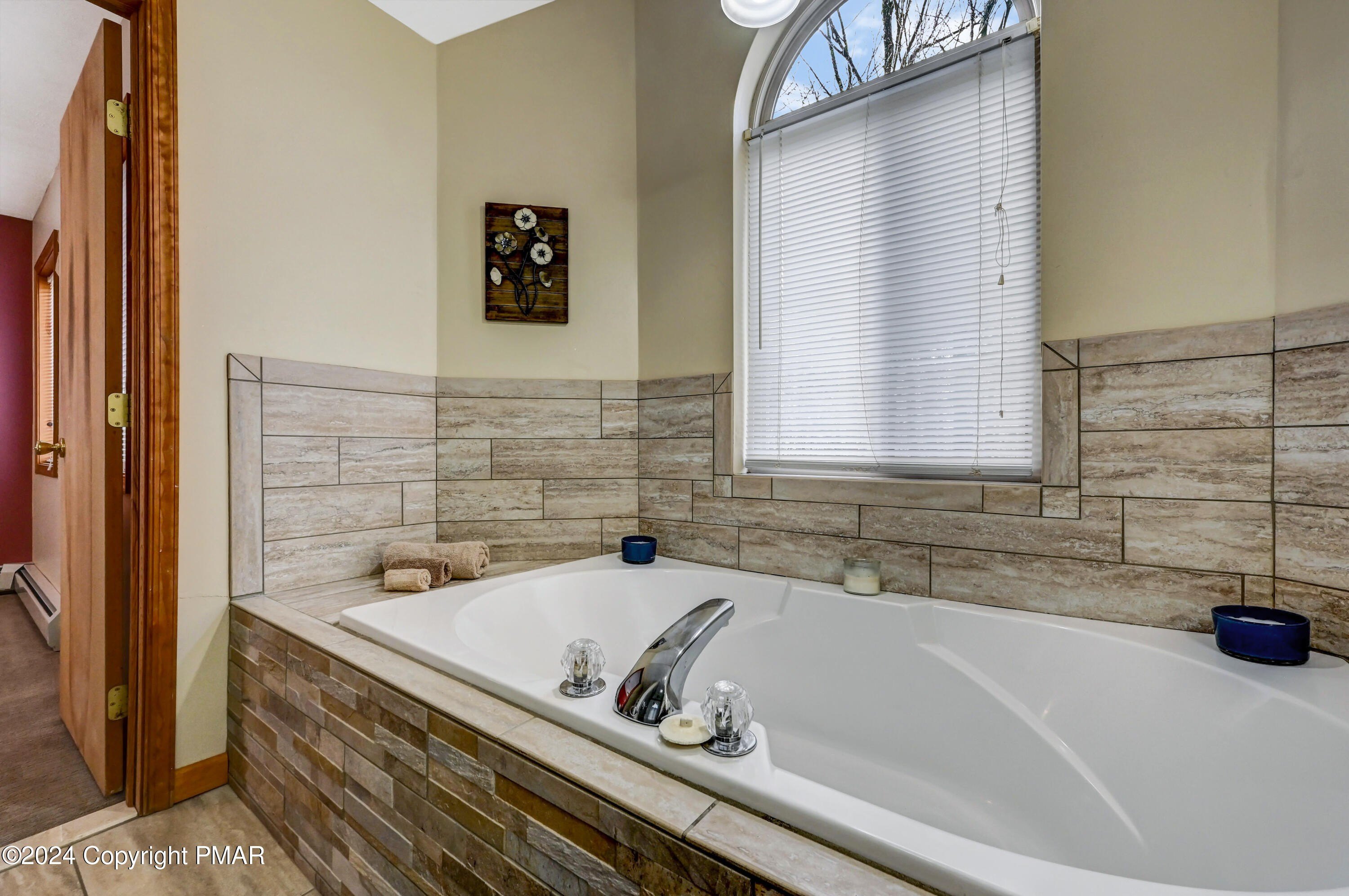 Pocono Pines, Pennsylvania, 18350, United States, 4 Bedrooms Bedrooms, ,3 BathroomsBathrooms,Residential,For Sale,1981114