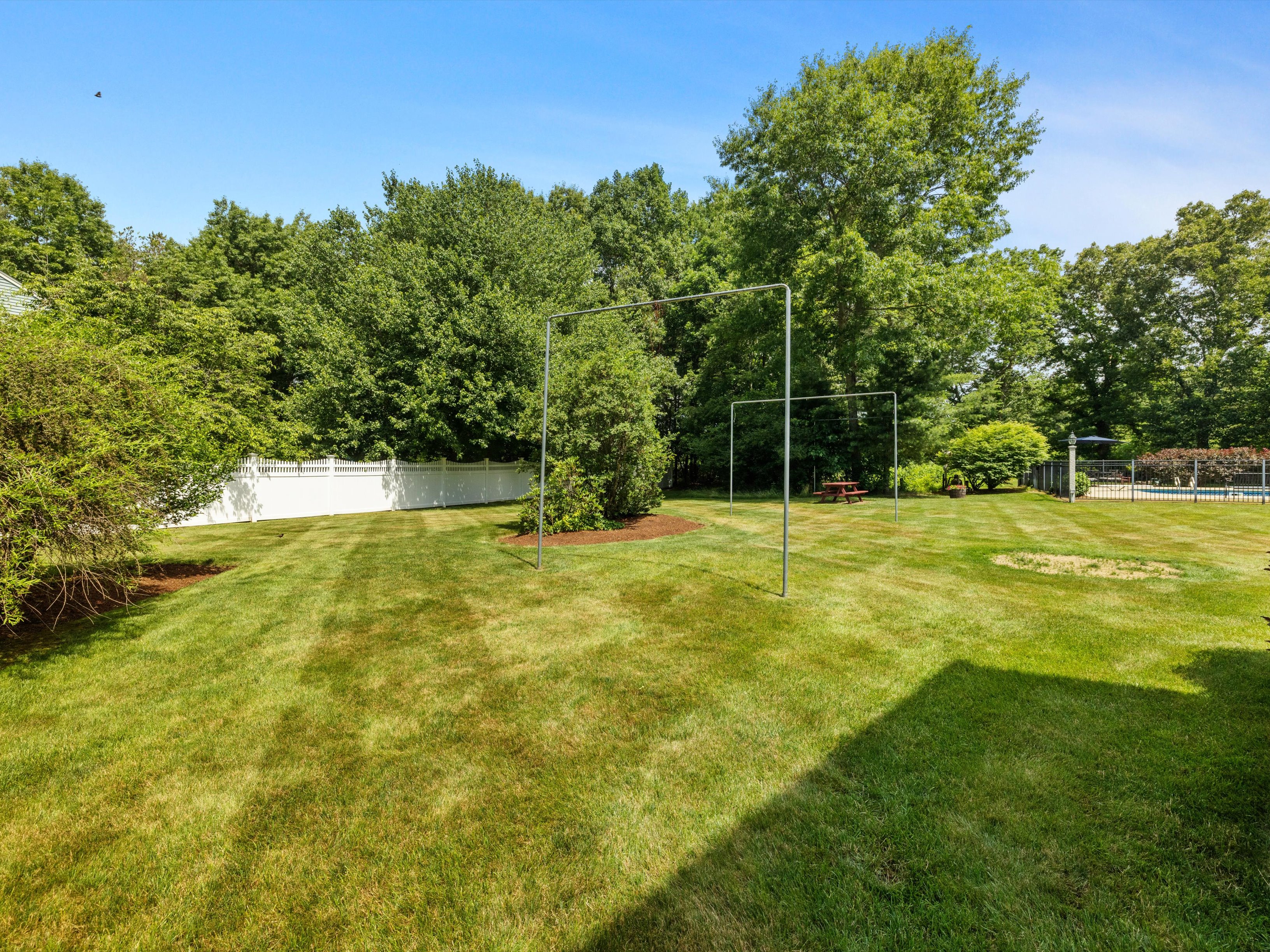 16 King Philip Path, Mendon, MA 01756 - 物件實景