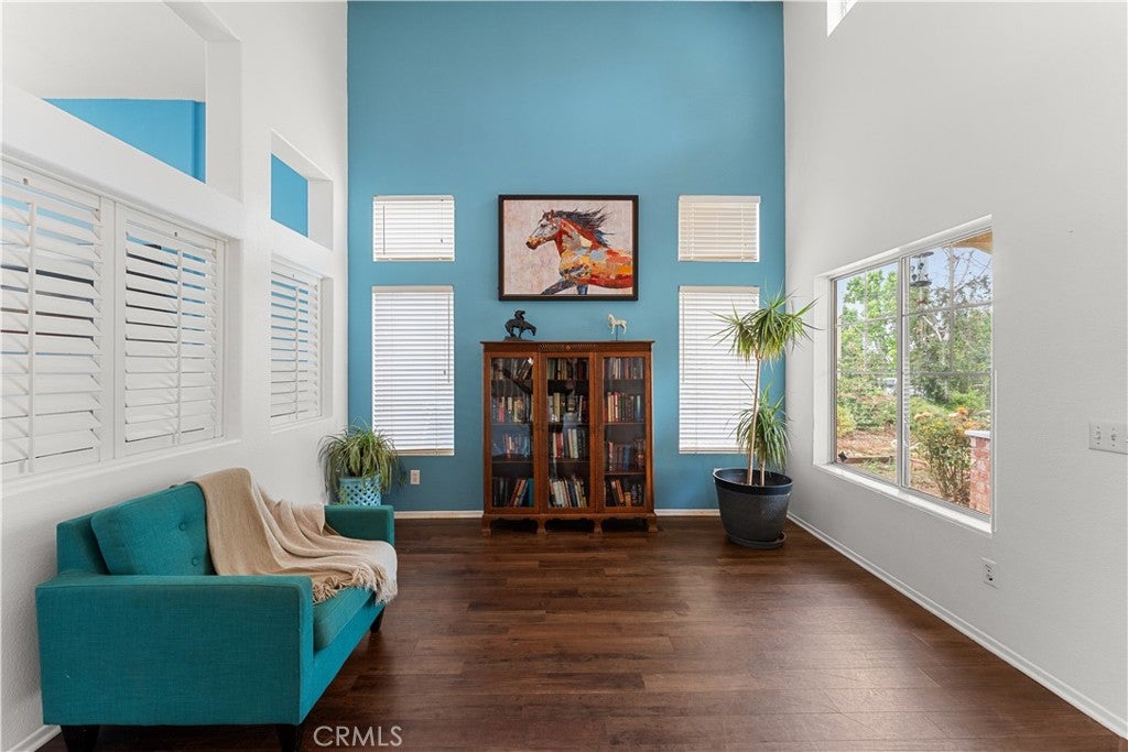 Yucaipa, California, 92399, United States, 5 Bedrooms Bedrooms, ,3 BathroomsBathrooms,Residential,For Sale,1943197
