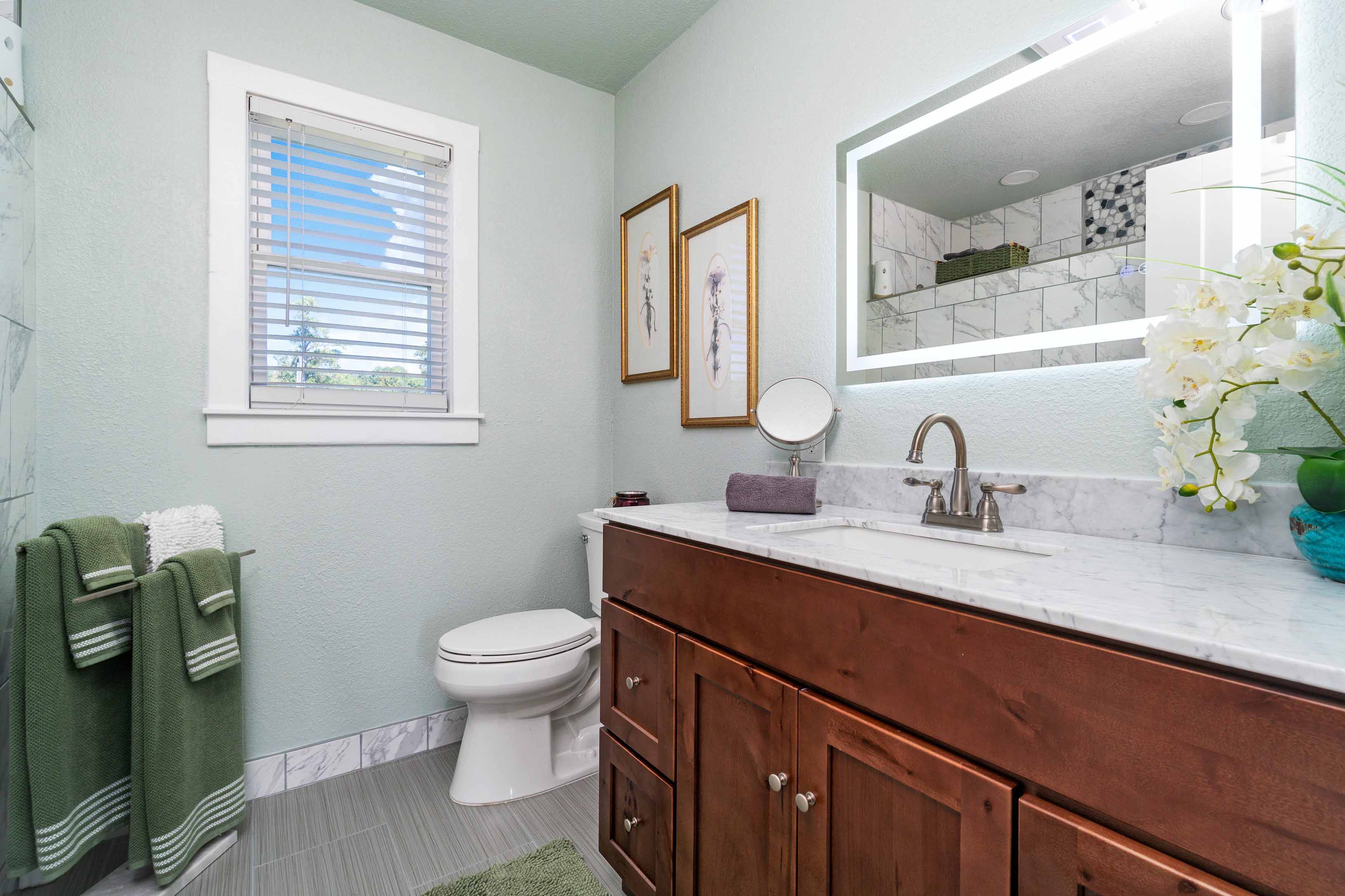 Aurora, North Carolina, 27806, United States, 3 Bedrooms Bedrooms, ,2 BathroomsBathrooms,Residential,For Sale,1973903