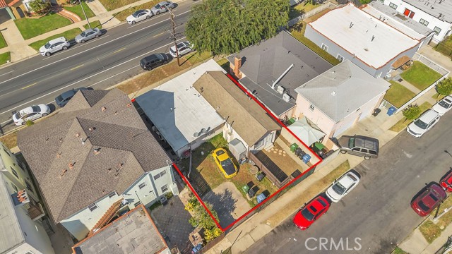 Los Angeles, California, 90044, United States, 4 Bedrooms Bedrooms, ,Residential,For Sale,2040182