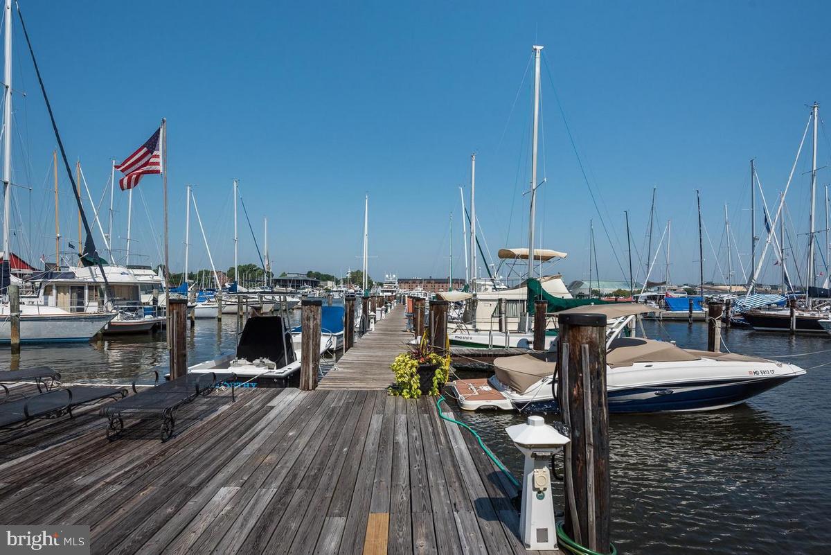 Annapolis, Maryland, 21403, United States, 1 Bedroom Bedrooms, ,1 BathroomBathrooms,Residential,For Sale,1860051