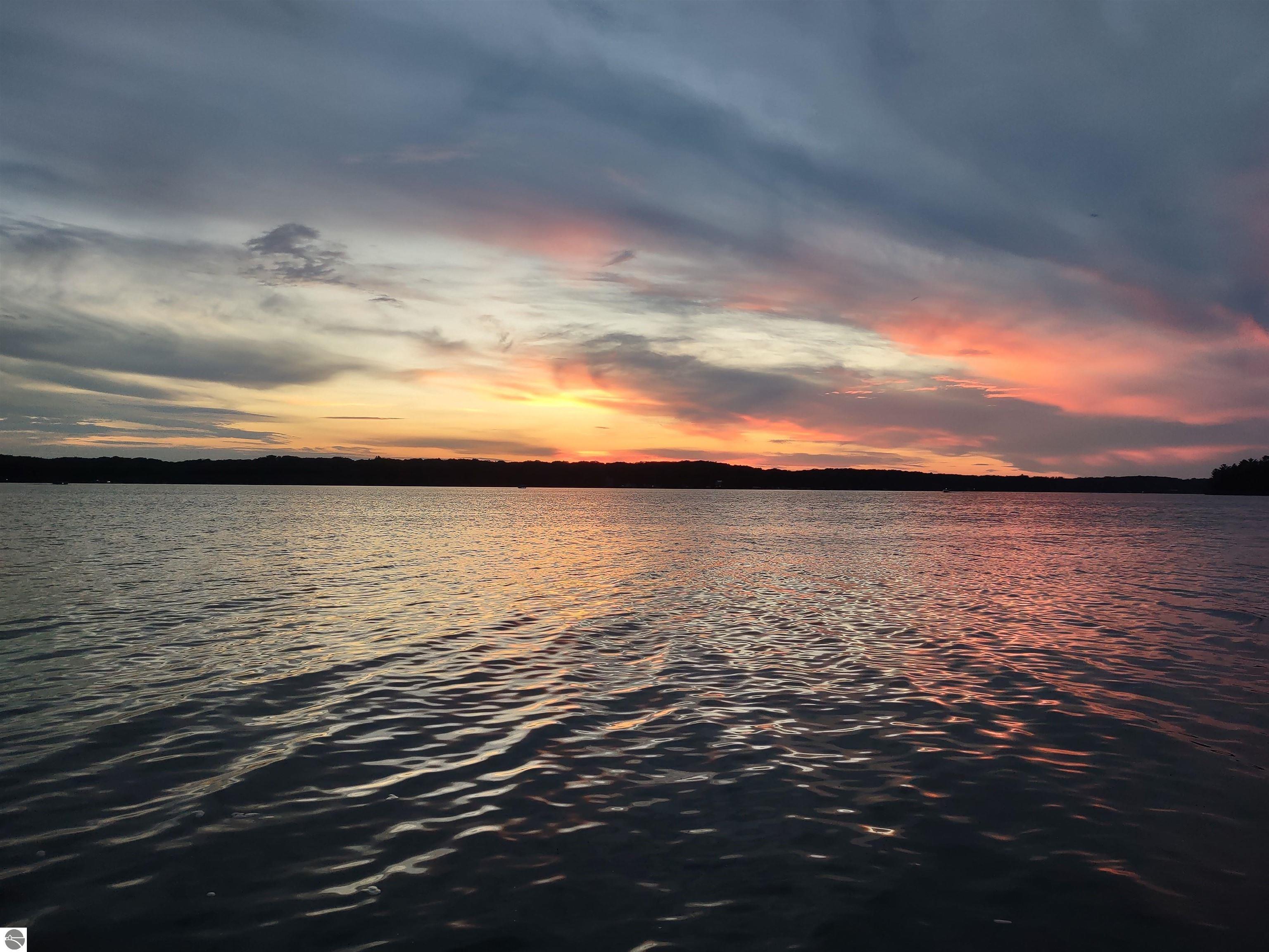 Traverse City, Michigan, 49685, United States, 3 Bedrooms Bedrooms, ,3 BathroomsBathrooms,Residential,For Sale,1988972