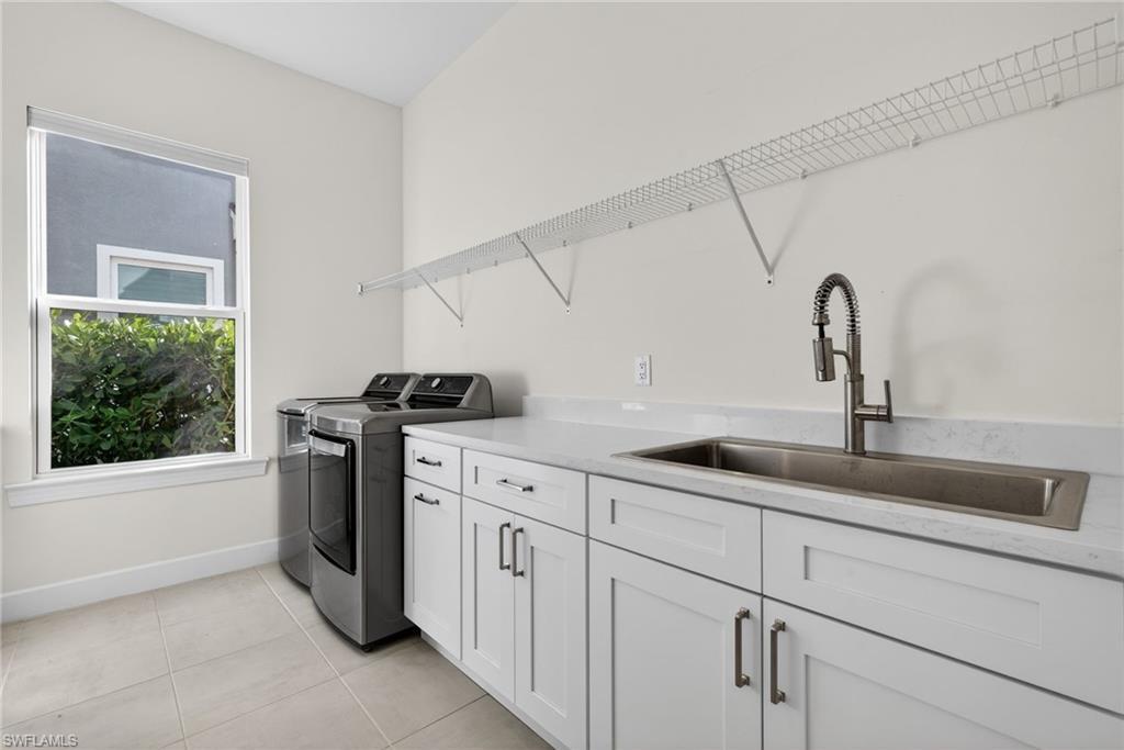 FORT MYERS, Florida, 33913, United States, 4 Bedrooms Bedrooms, ,6 BathroomsBathrooms,Residential,For Sale,2005098