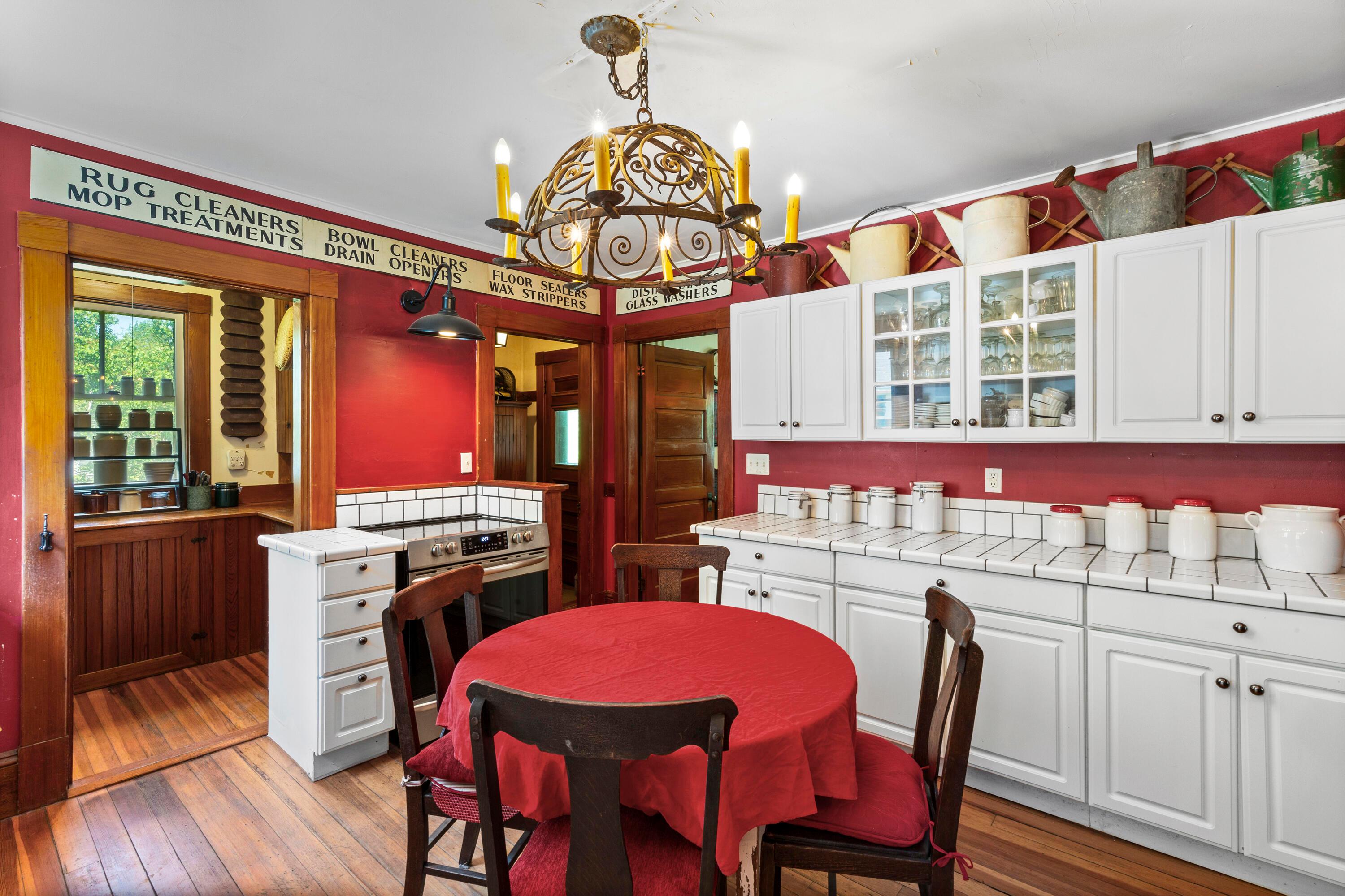  115 Babbidge Road - 物件實景