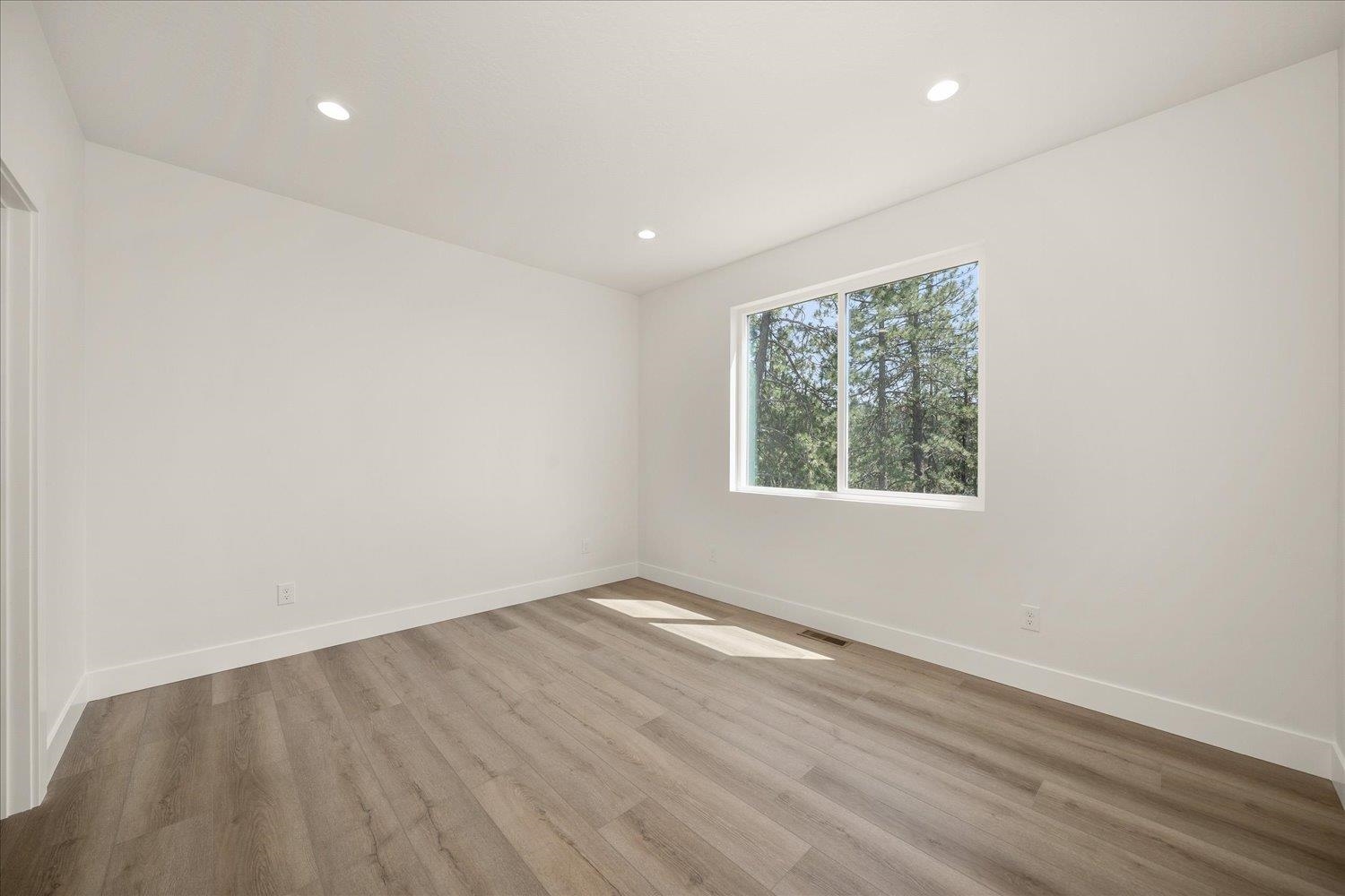 4217 W Tolliver Ct, Spokane, Washington, 99208, United States, 5 Bedrooms Bedrooms, ,3 BathroomsBathrooms,Residential,For Sale,4217 W Tolliver Ct,1681000