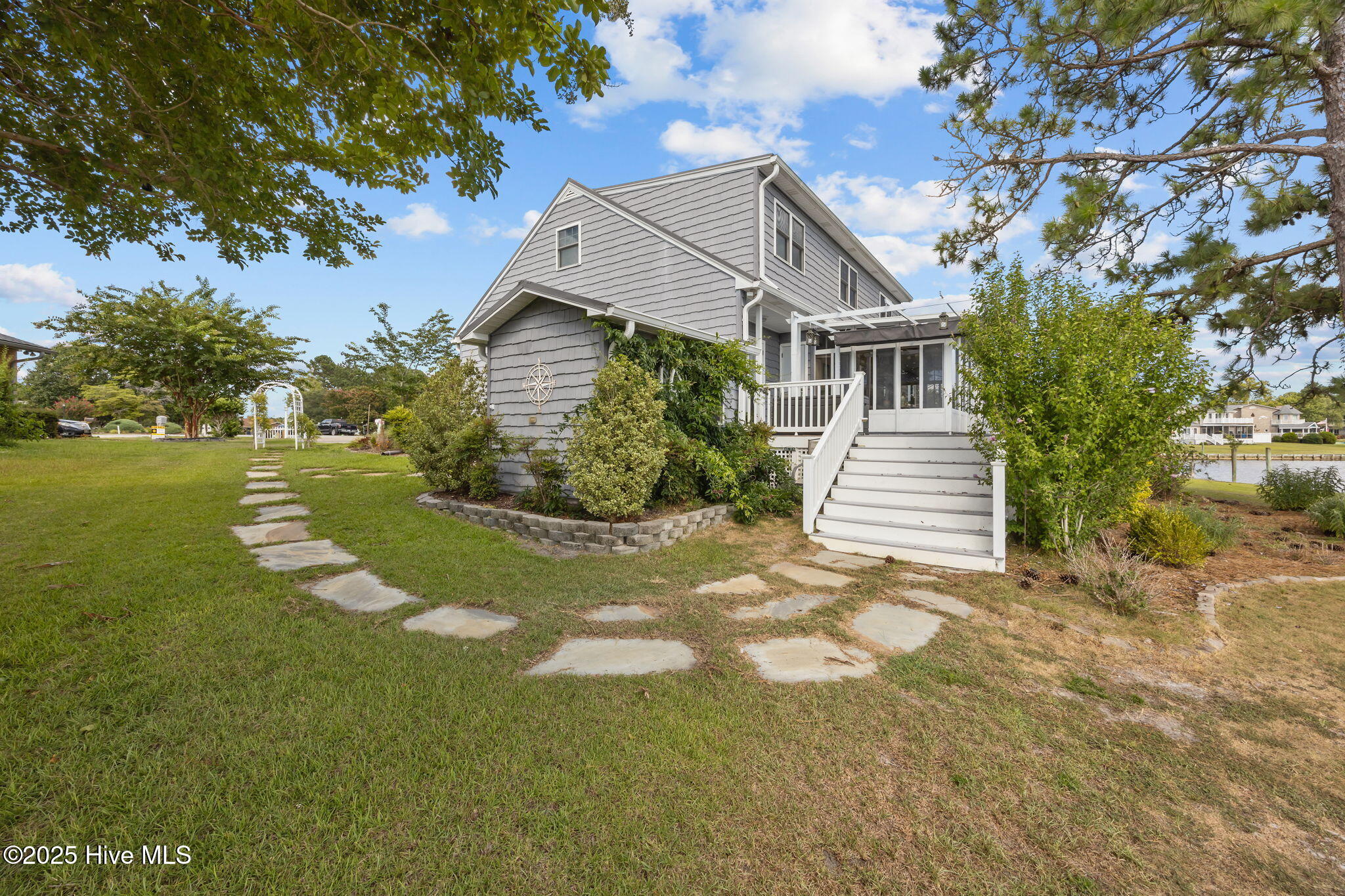 New Bern, North Carolina, 28560, United States, 4 Bedrooms Bedrooms, ,4 BathroomsBathrooms,Residential,For Sale,2009276